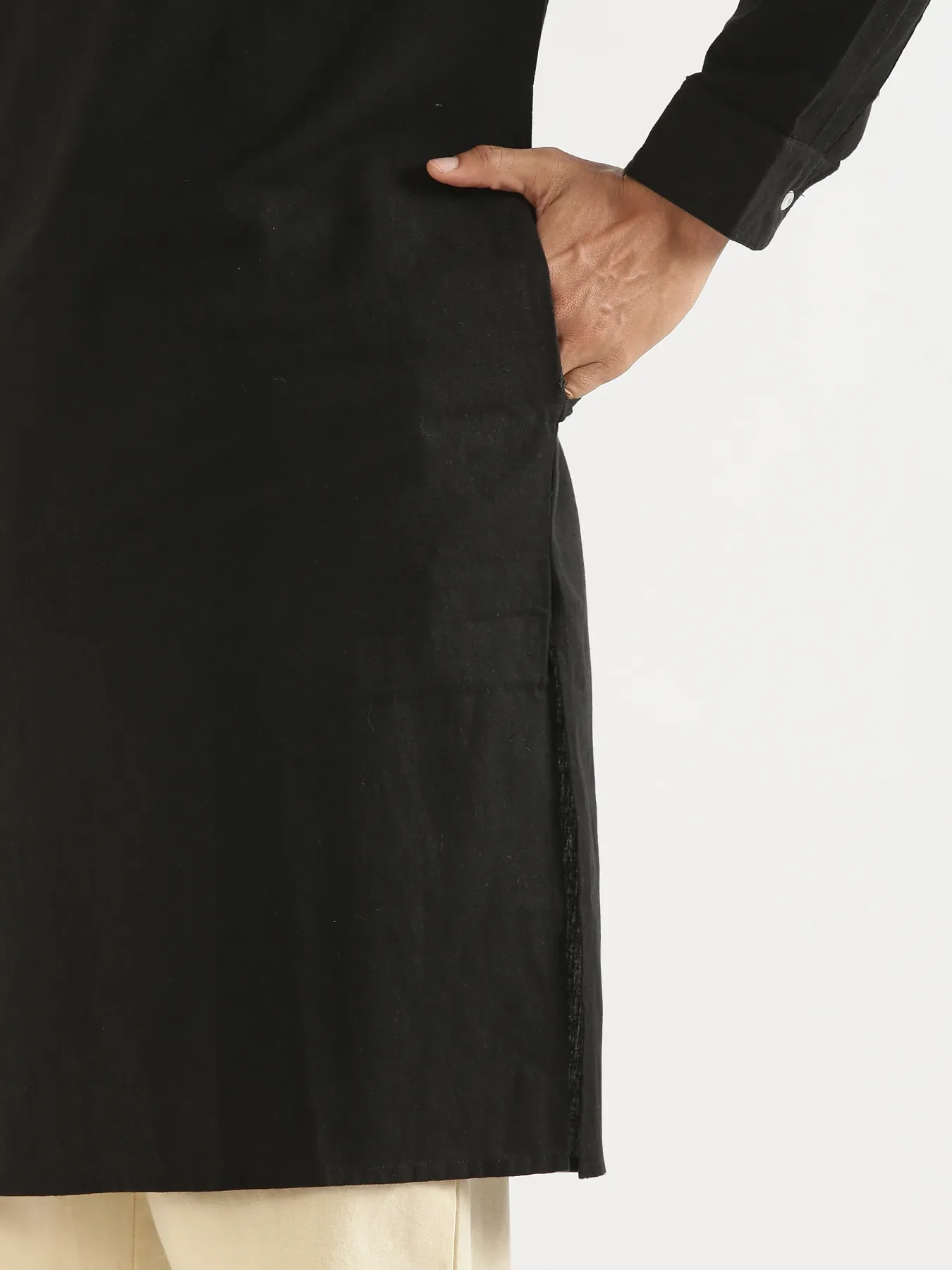 Men Black Airy Linen Long Kurta - Image 11