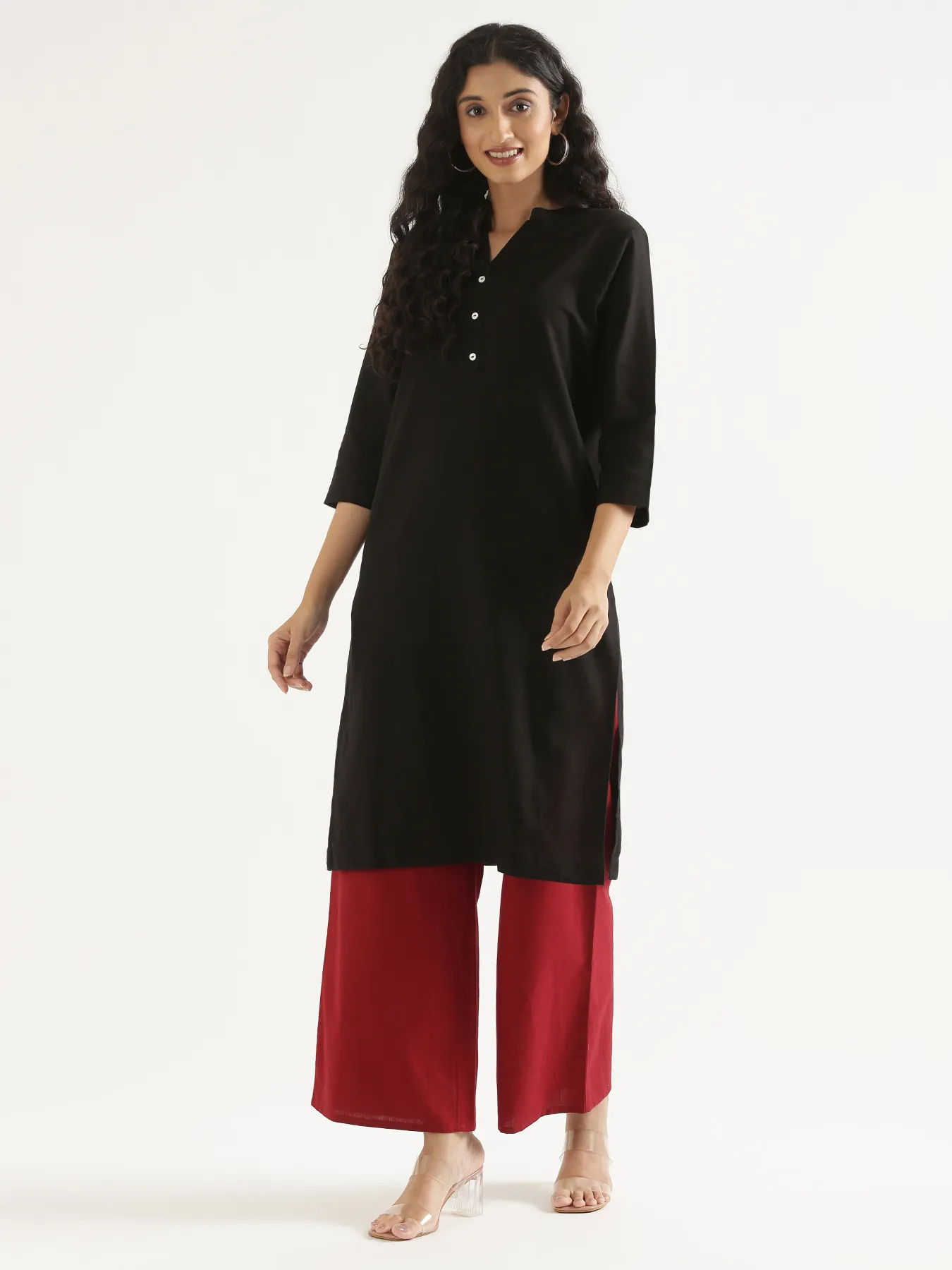 Women Black Airy Linen Long Kurta - Image 12