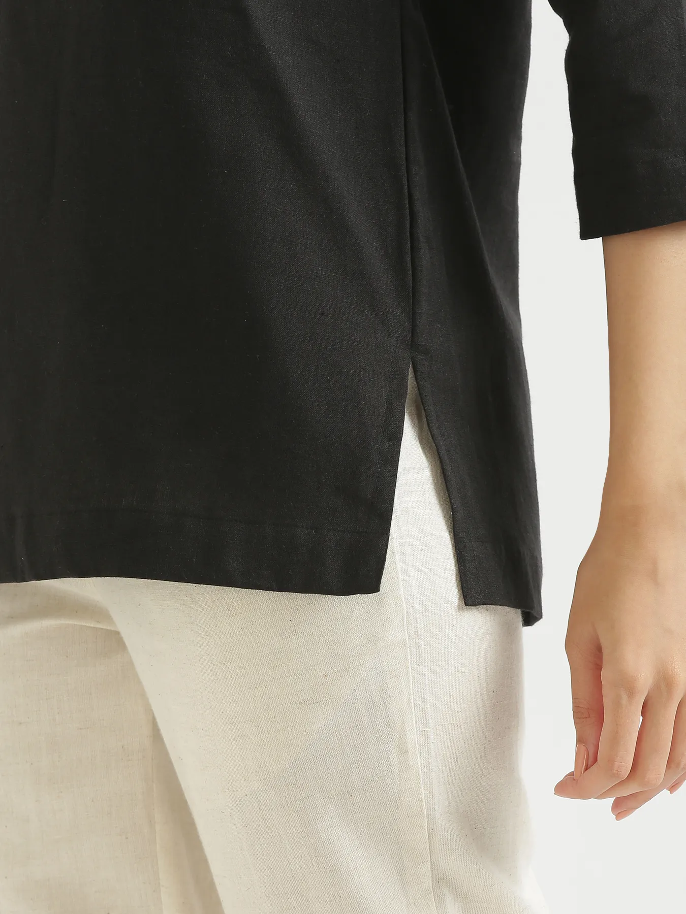 Women Black Airy Linen Short Kurta - Image 9