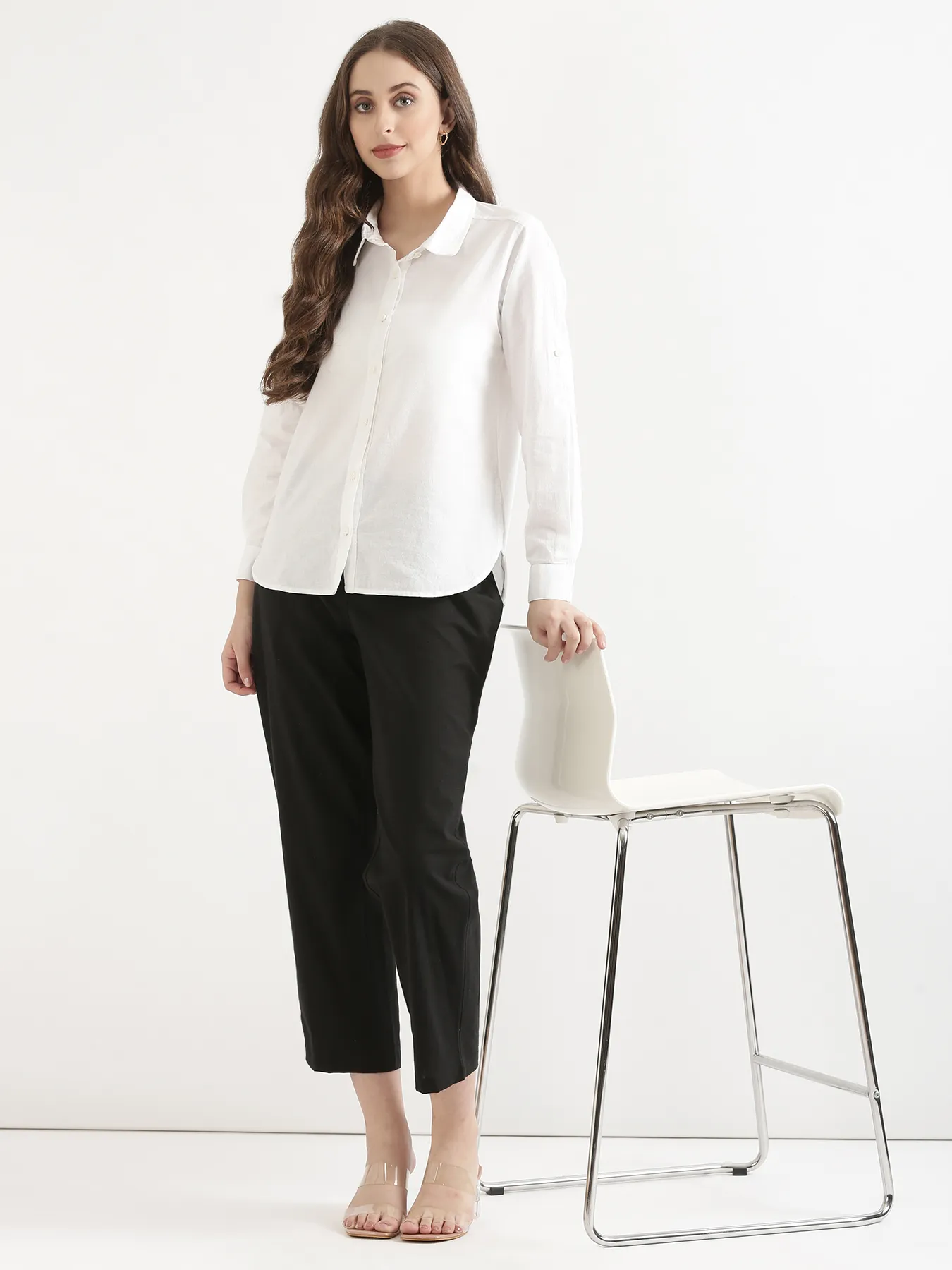 Women Black Airy Linen Straight Pants - Image 4