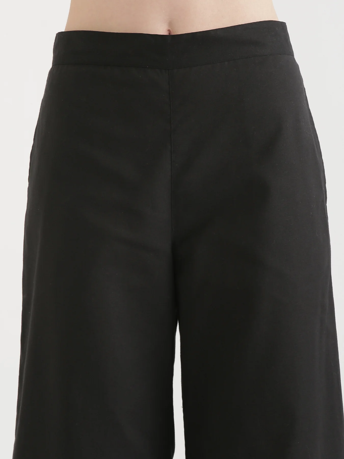 Women Black Airy Linen Wide Leg Pant - Image 9
