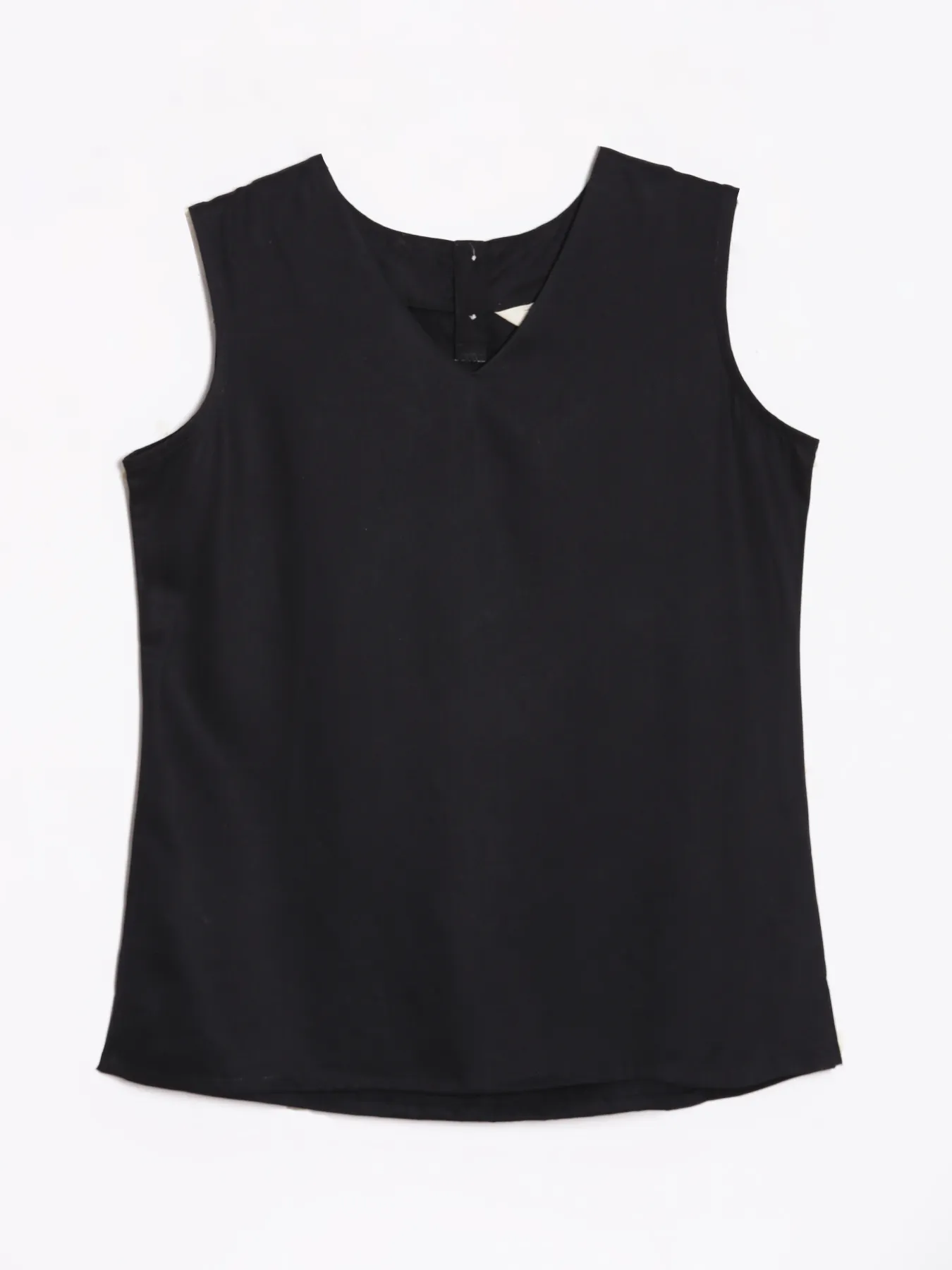 Women Black V-Neck Sleeveless Top - Image 12