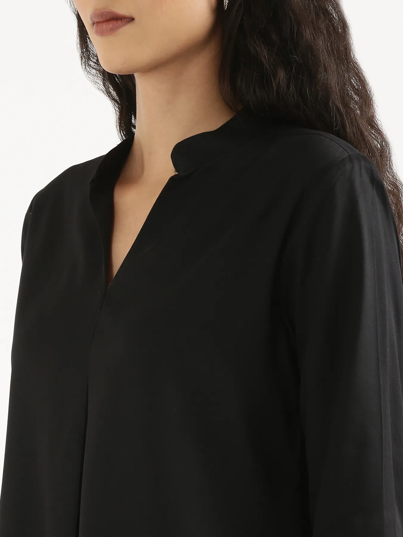 Women Black Viscose Pleated Top - Image 7