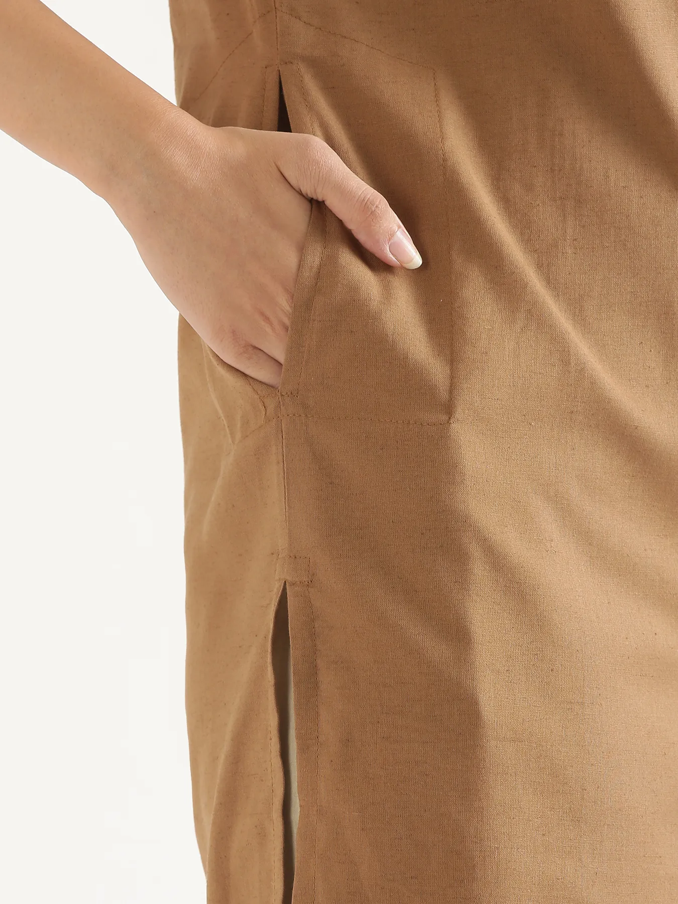 Women Coffee Brown Airy Linen Long Kurta - Image 8
