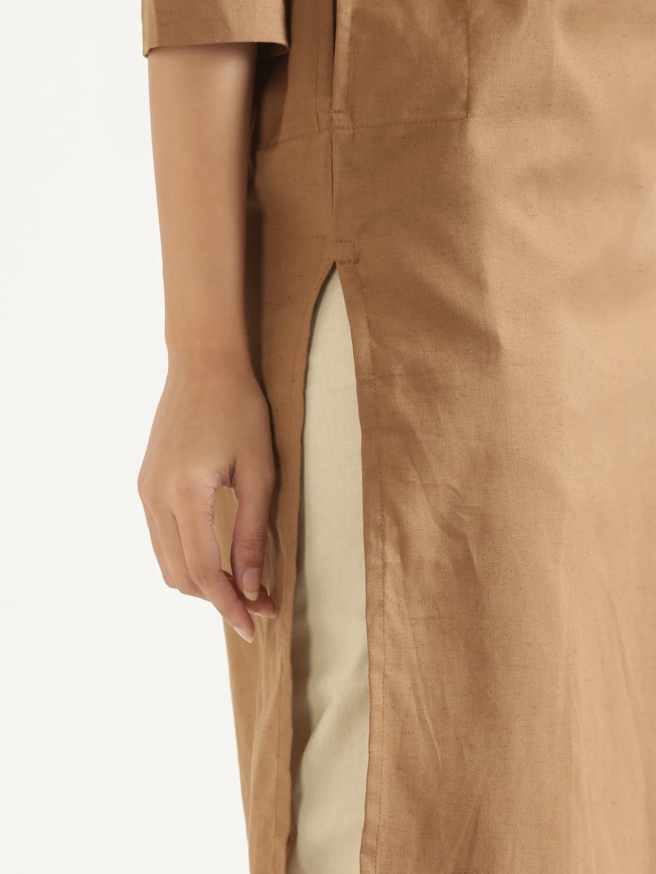 Women Coffee Brown Airy Linen Long Kurta - Image 9