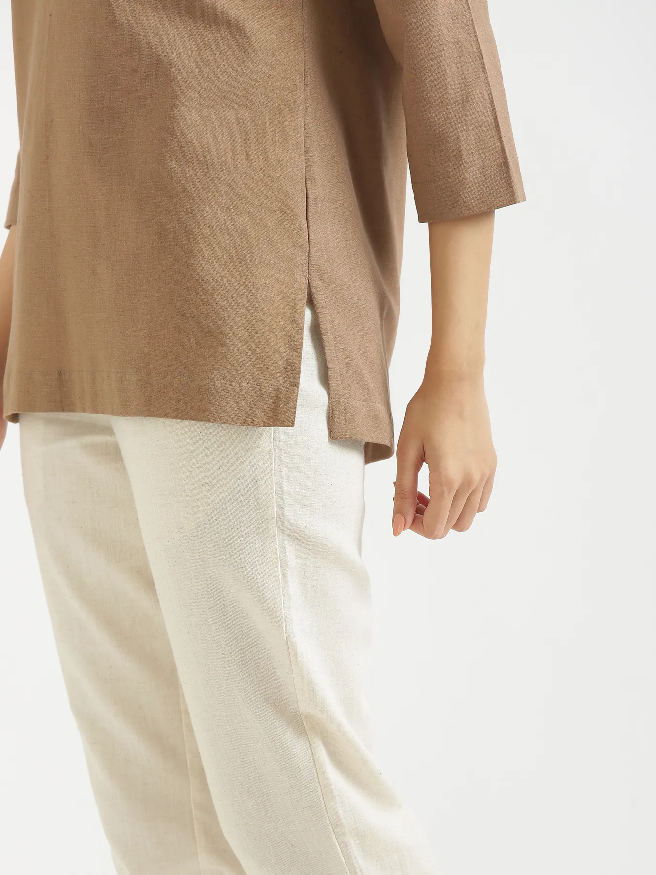 Women Coffee Brown Airy Linen Short Kurta - Image 13