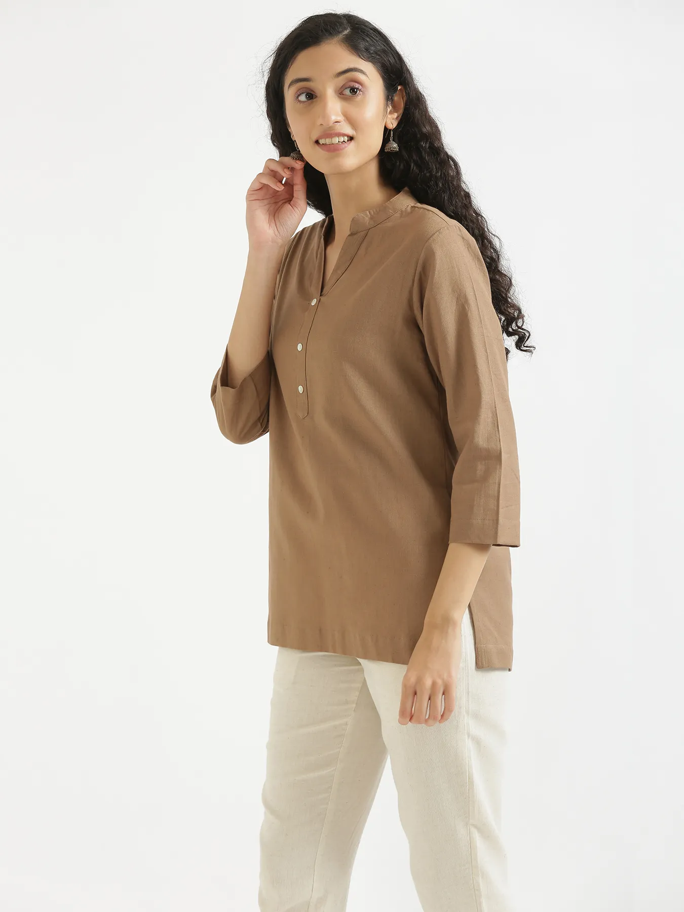 Women Coffee Brown Airy Linen Short Kurta - Image 4
