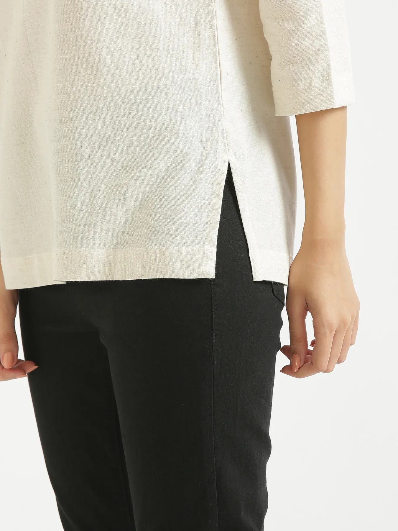 Women Ecru Airy Linen Short Kurta - Image 6