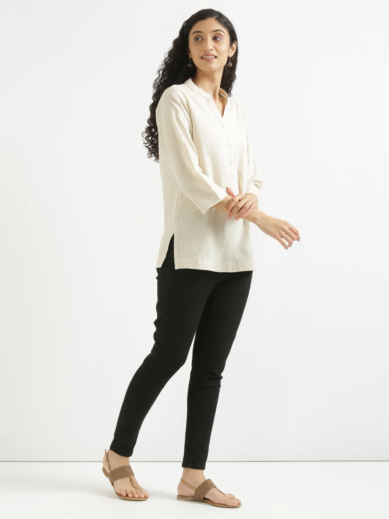 Women Ecru Airy Linen Short Kurta - Image 8