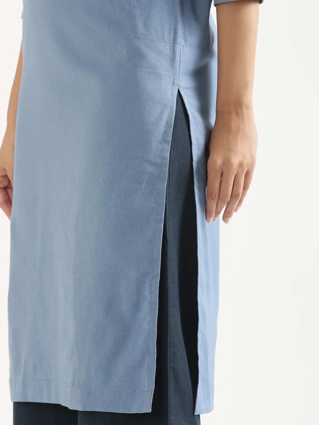 Women English Blue Airy Linen Long Kurta - Image 9