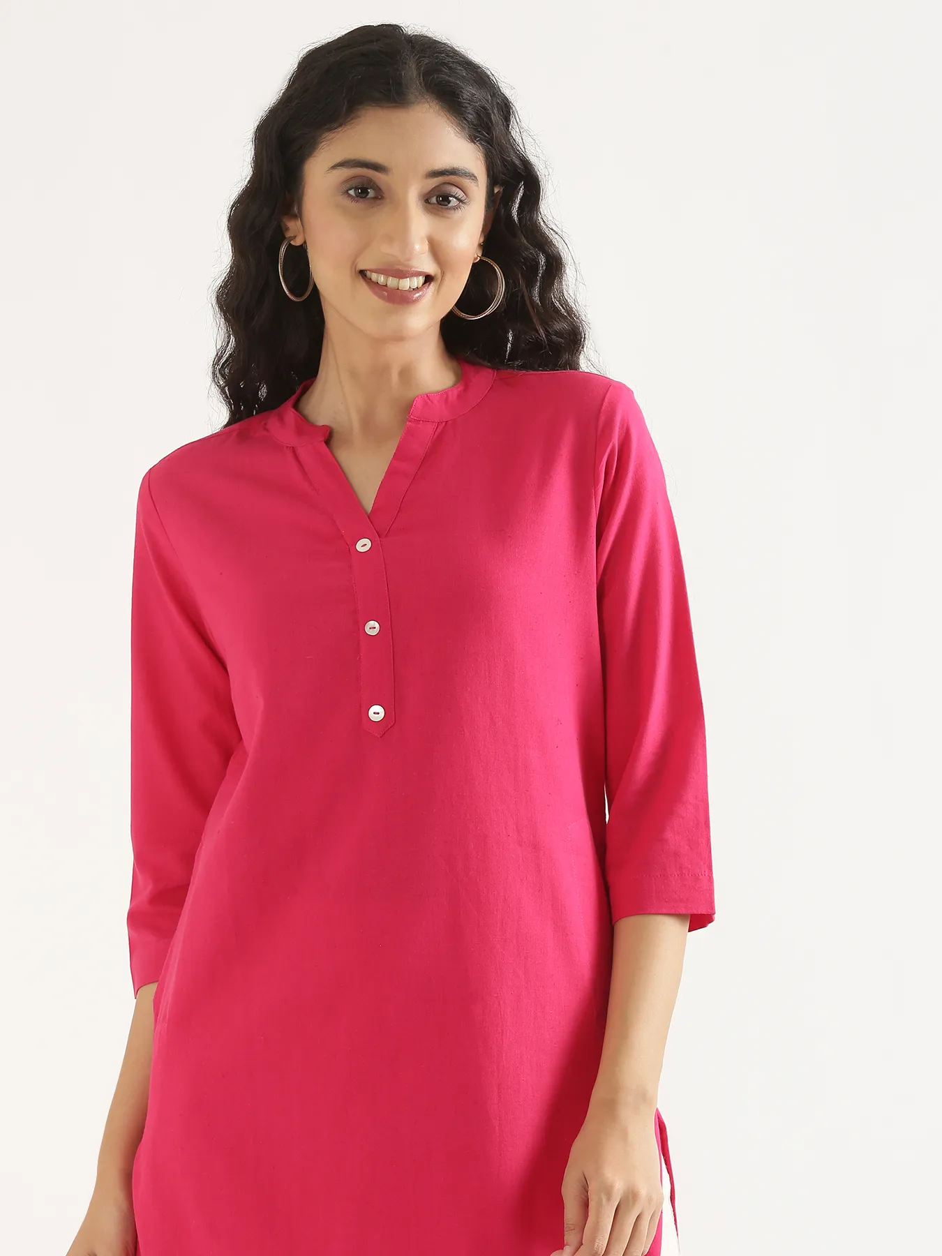 Women Hot Pink Airy Linen Long Kurta - Image 4