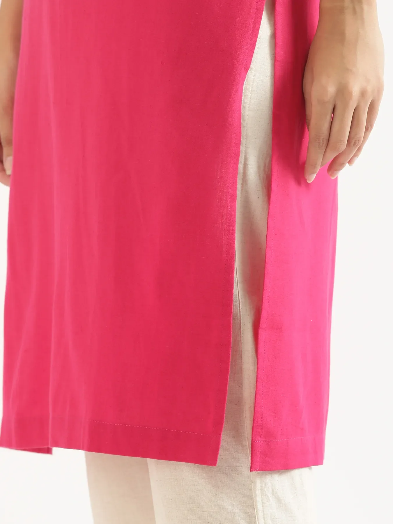 Women Hot Pink Airy Linen Long Kurta - Image 9