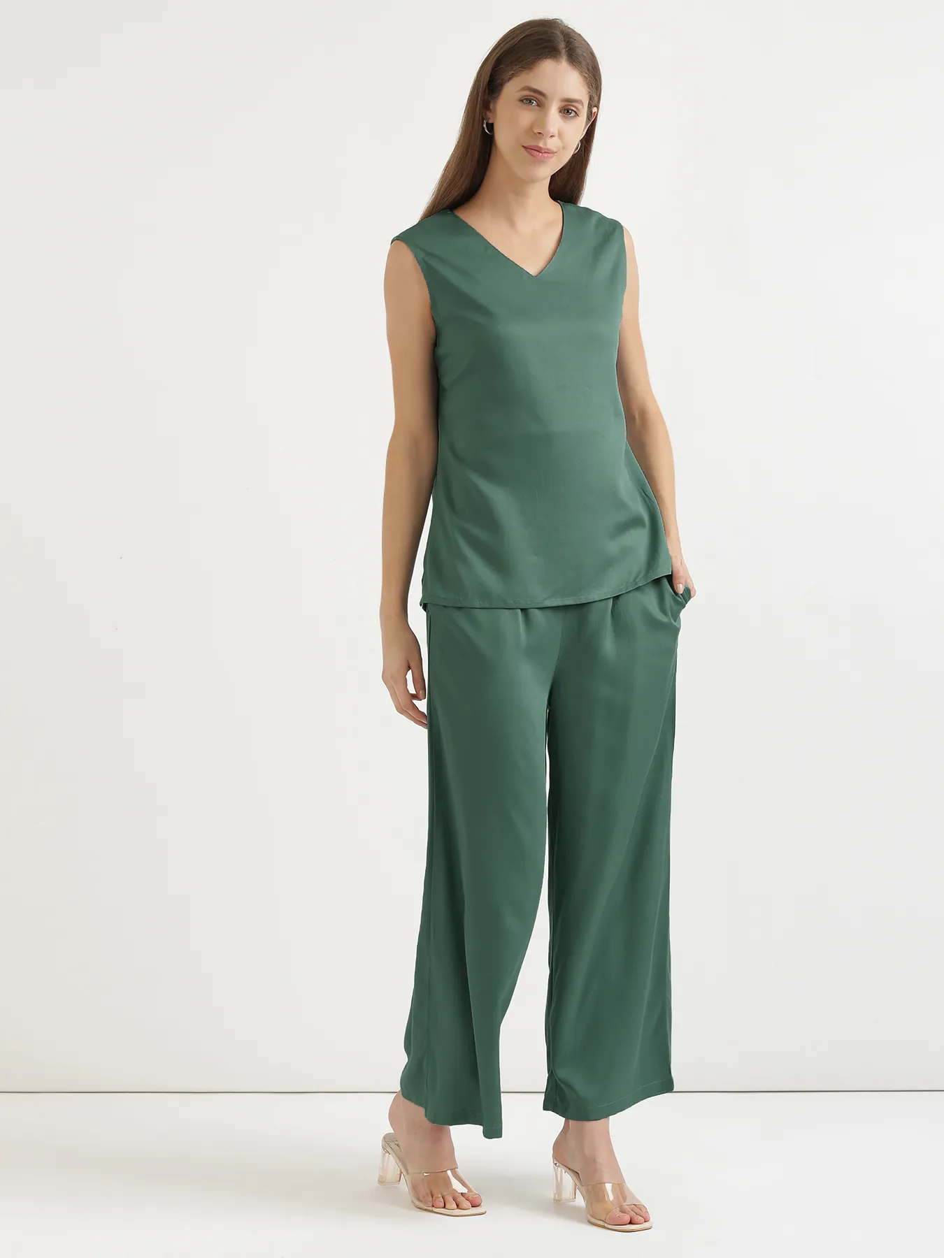 Women Jade V-Neck Sleeveless Top - Image 3
