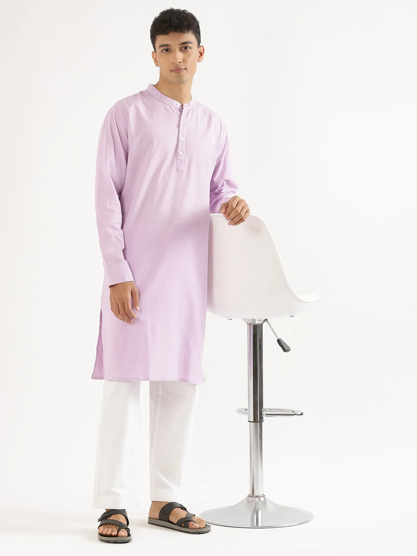 Men Lilac Airy Linen Long Kurta - Image 10