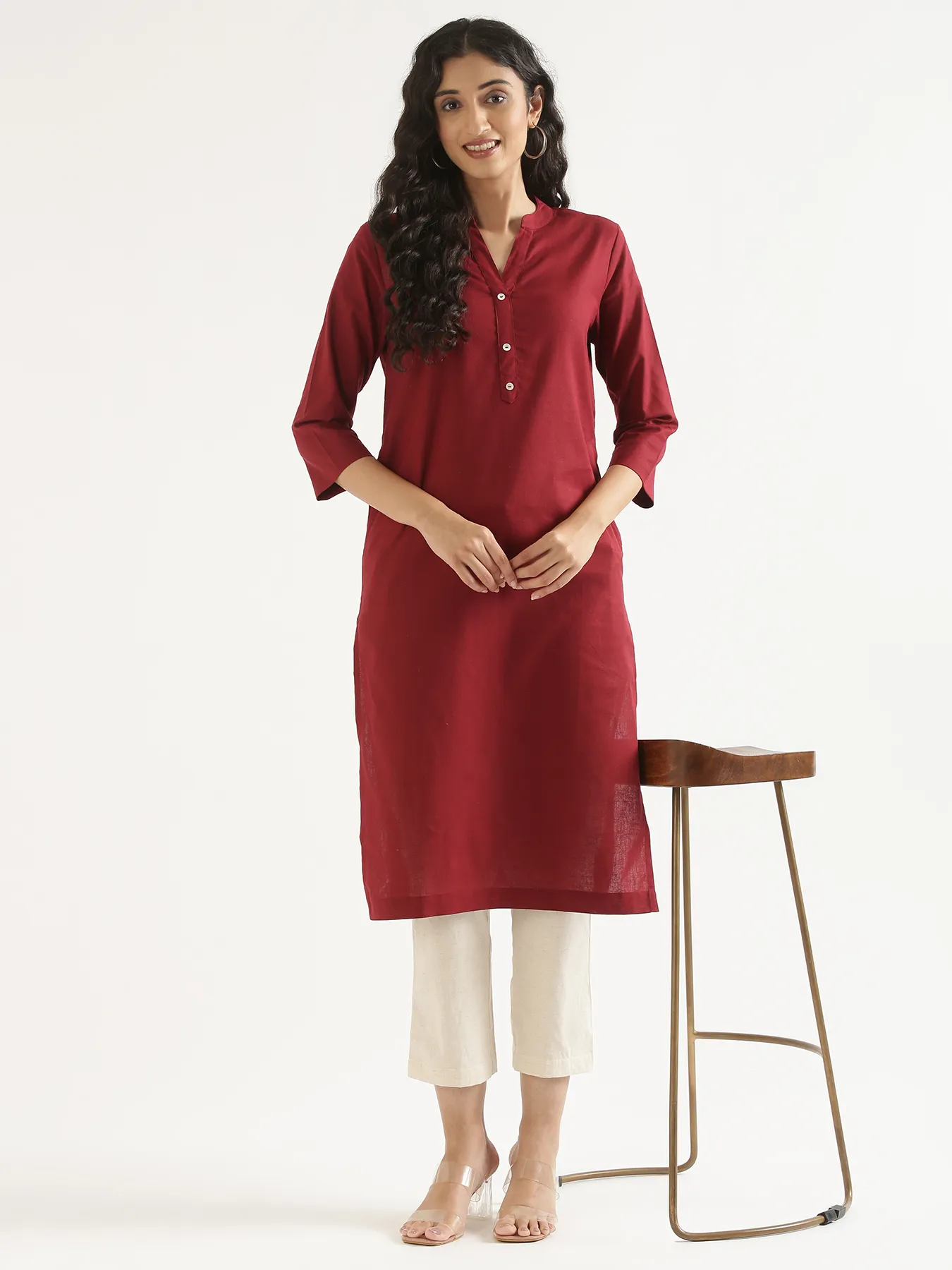 Women Maroon Airy Linen Long Kurta - Image 13