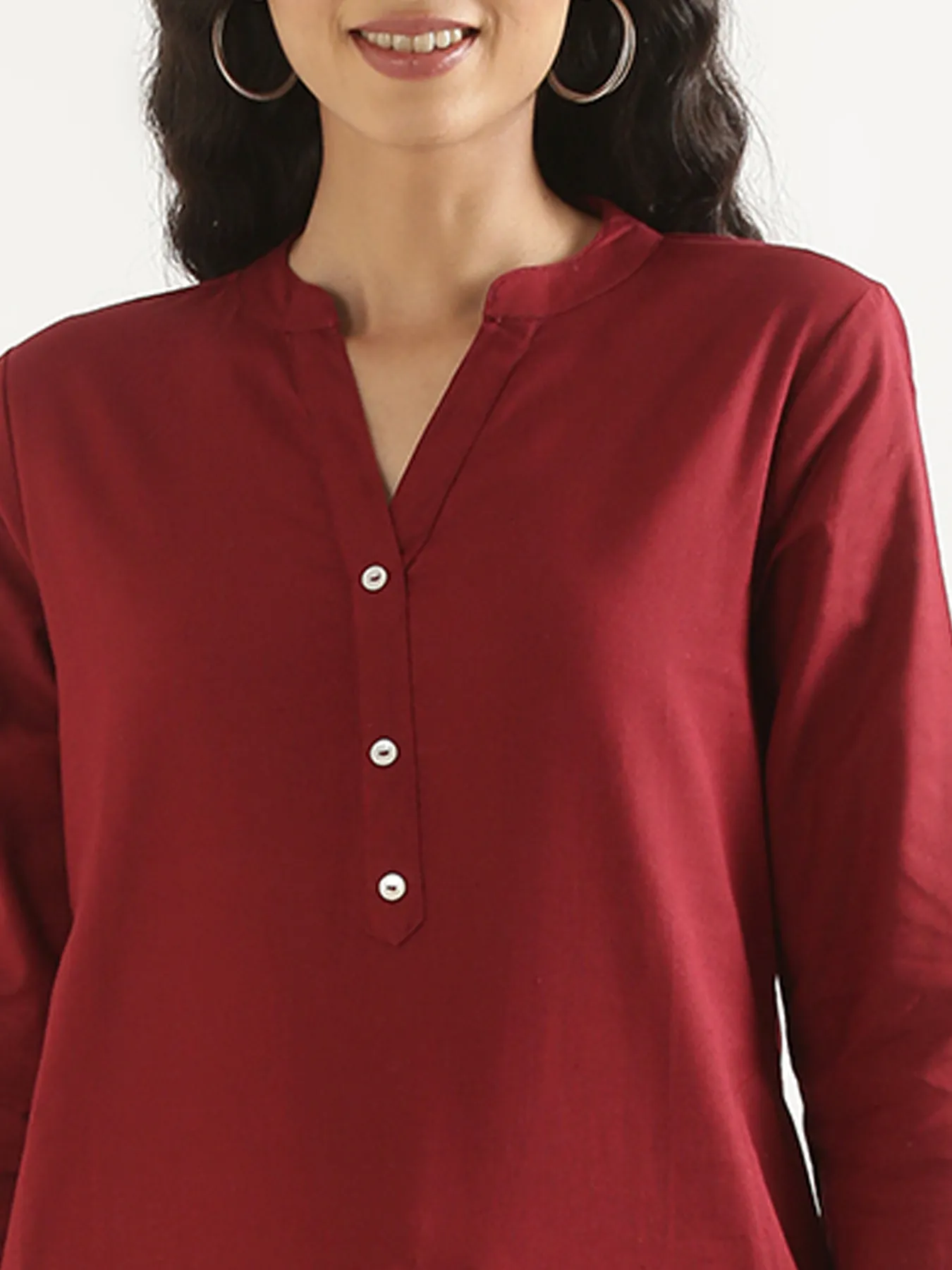 Women Maroon Airy Linen Long Kurta - Image 5