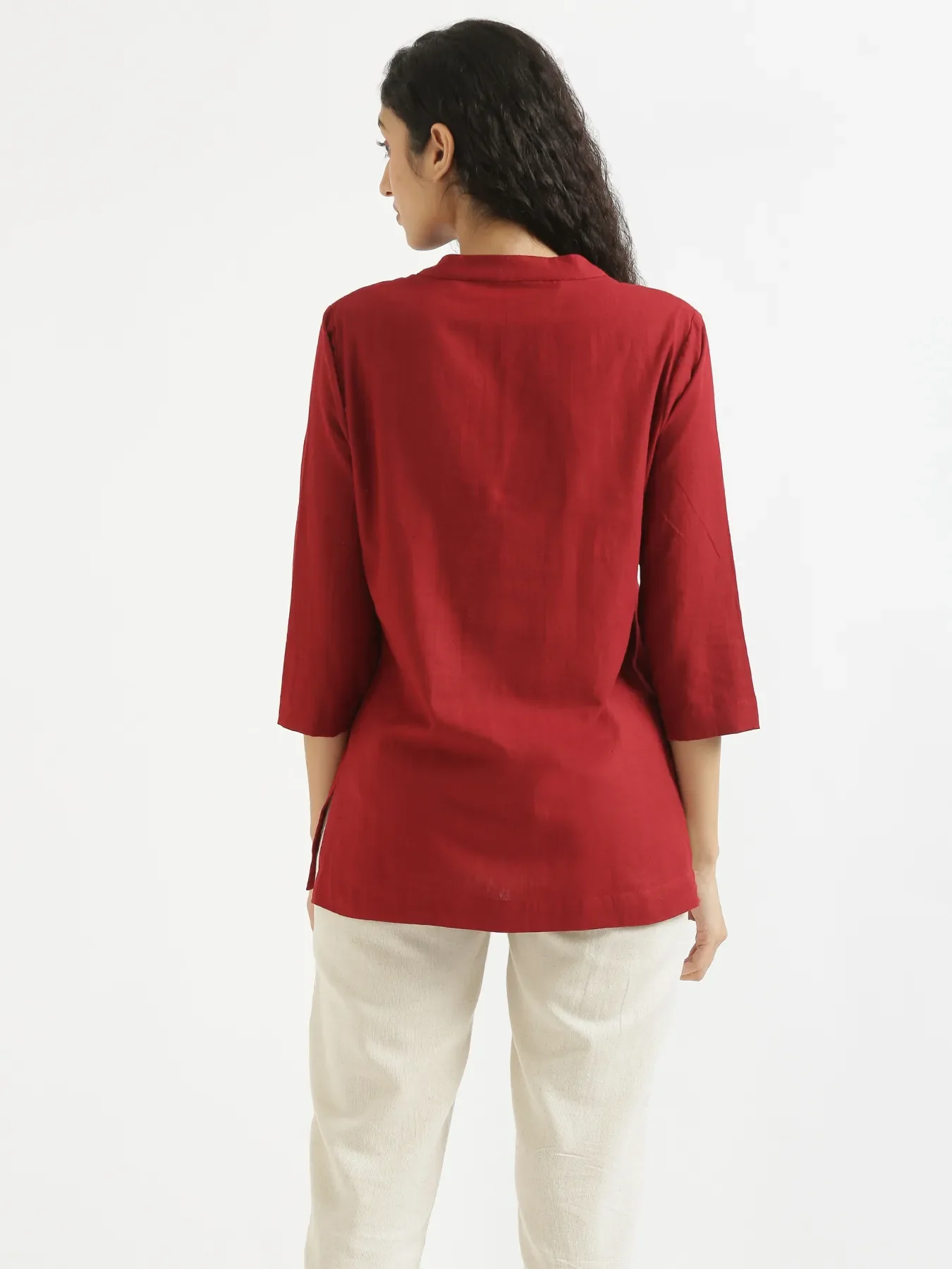 Women Maroon Airy Linen Short Kurta - Image 6