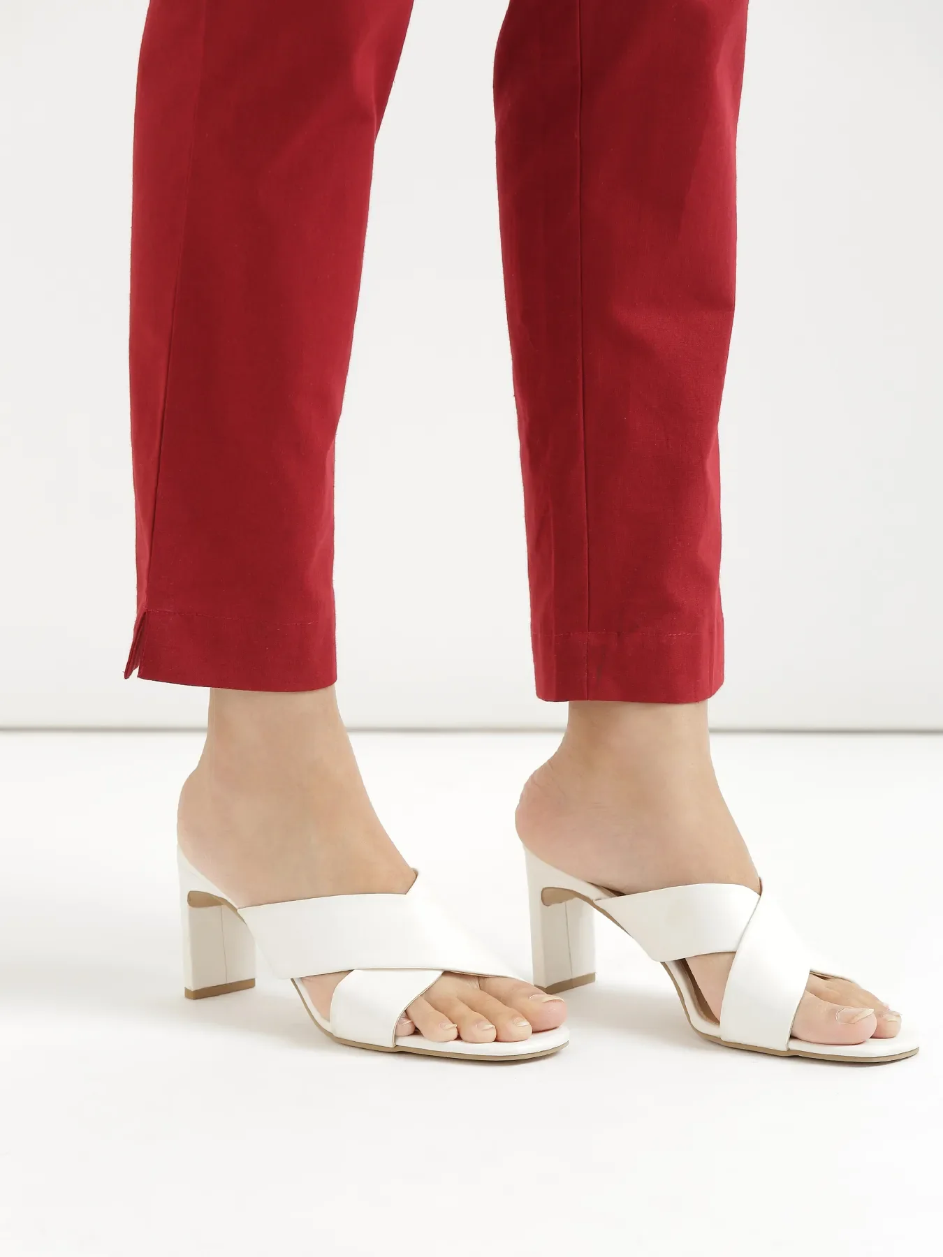 Women Maroon Cotton Pant - Image 14