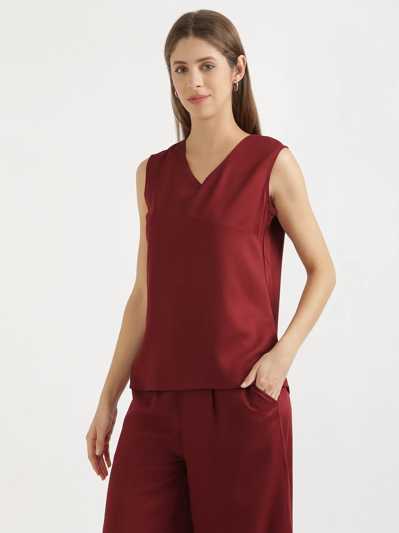 Women Maroon V-Neck Sleeveless Top - Image 7