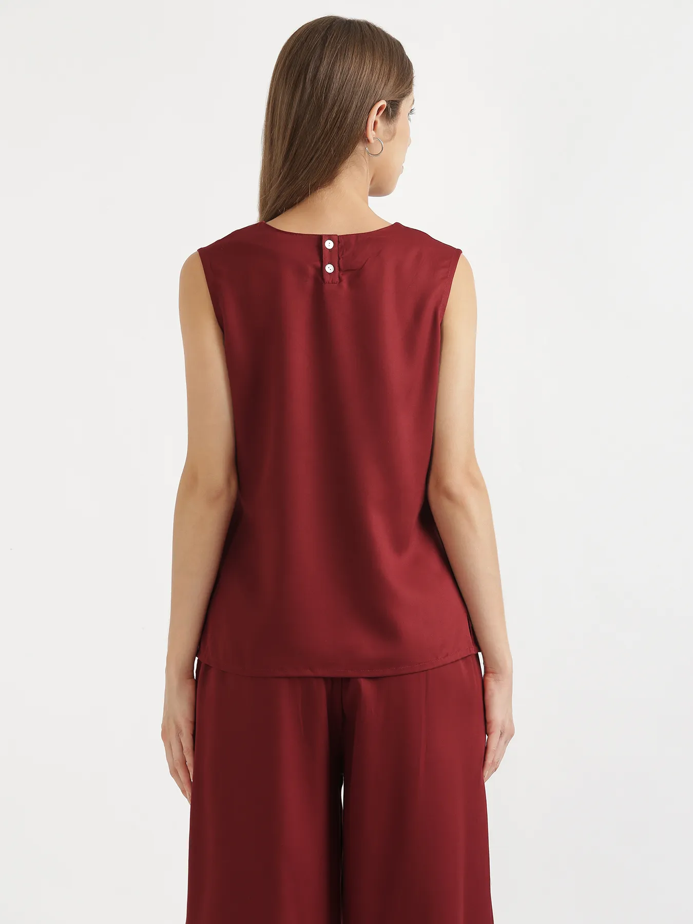 Women Maroon V-Neck Sleeveless Top - Image 9