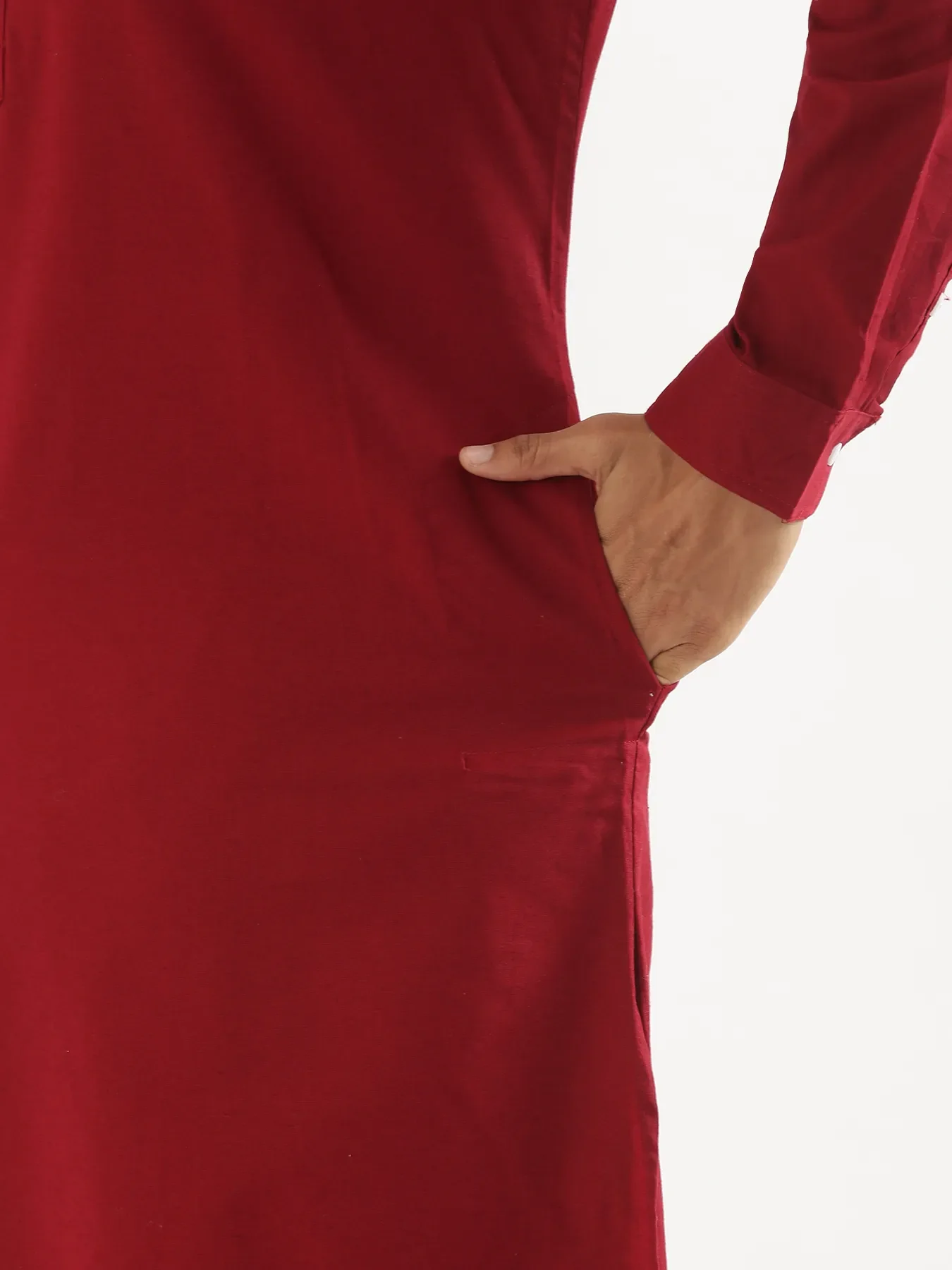 Men Maroon Airy Linen Long Kurta - Image 12