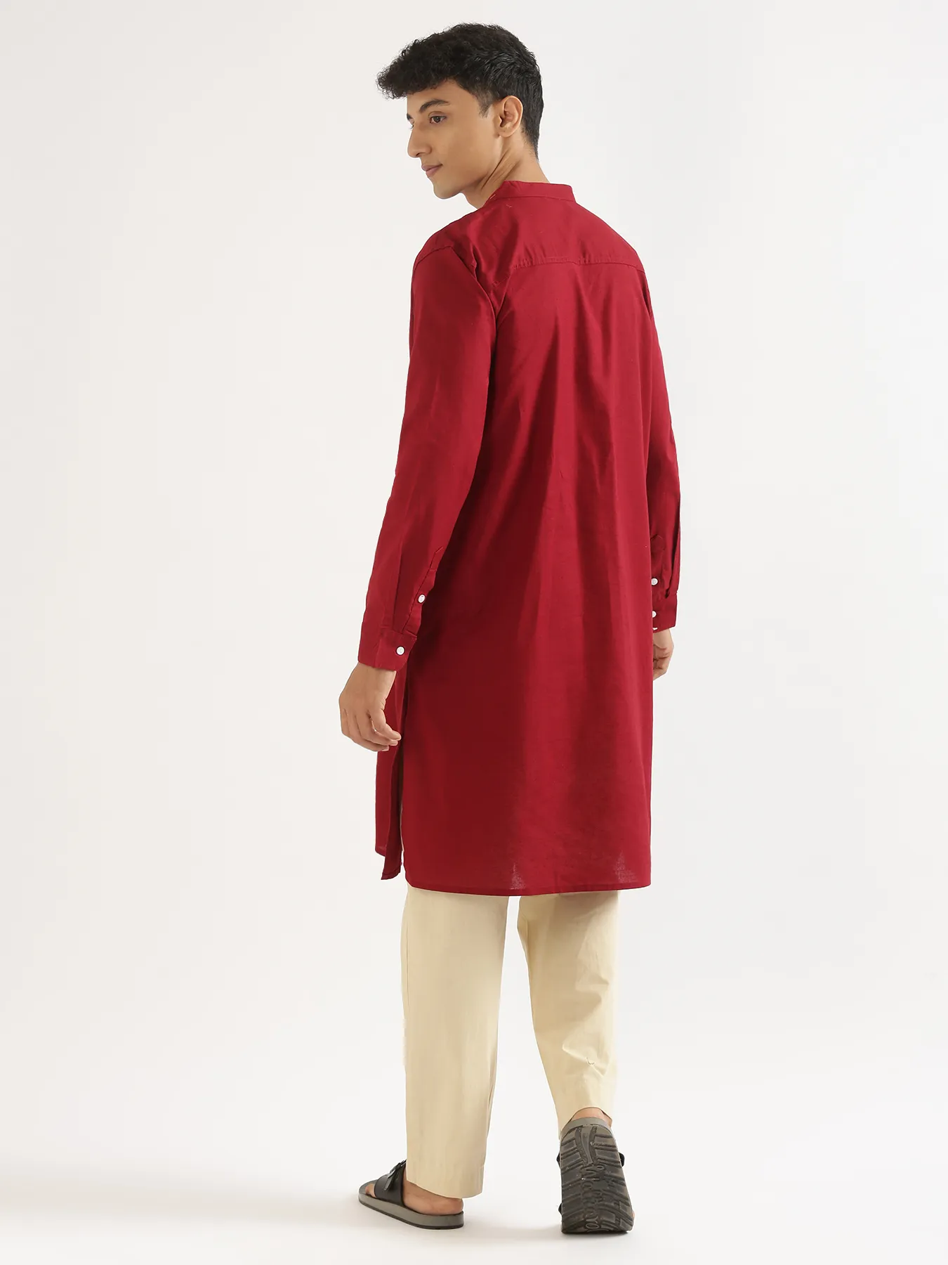 Men Maroon Airy Linen Long Kurta - Image 6
