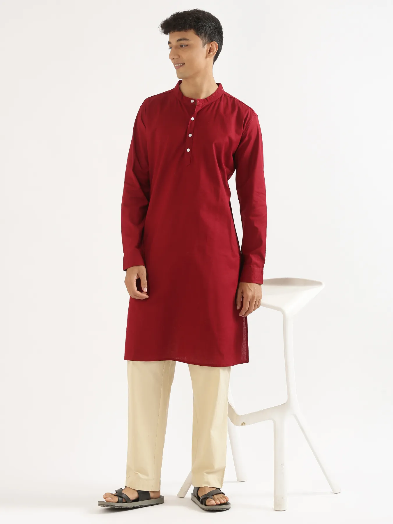 Men Maroon Airy Linen Long Kurta - Image 9