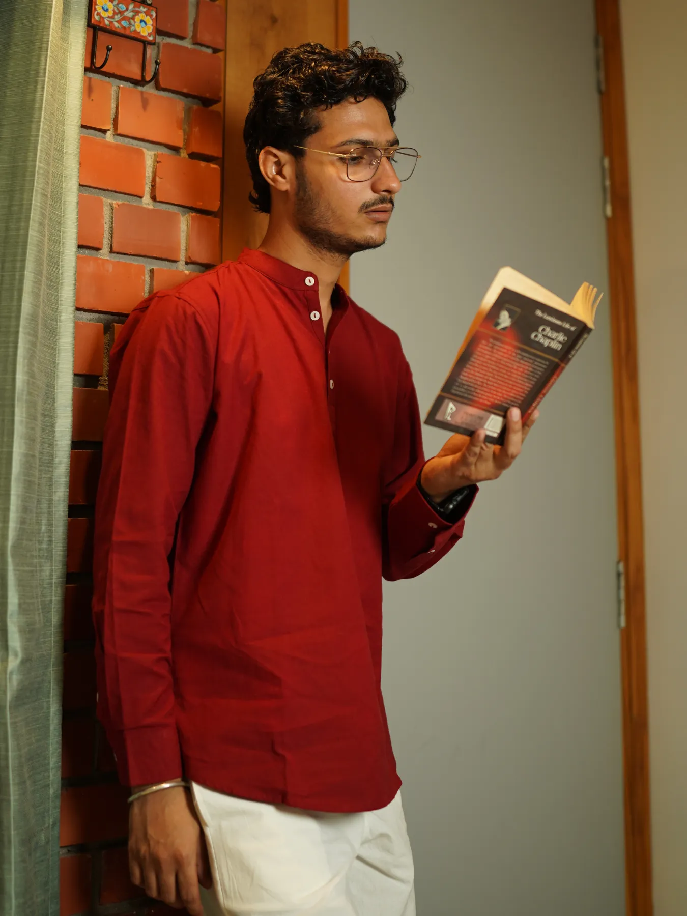 Men Maroon Airy Linen Short Kurta - Image 6