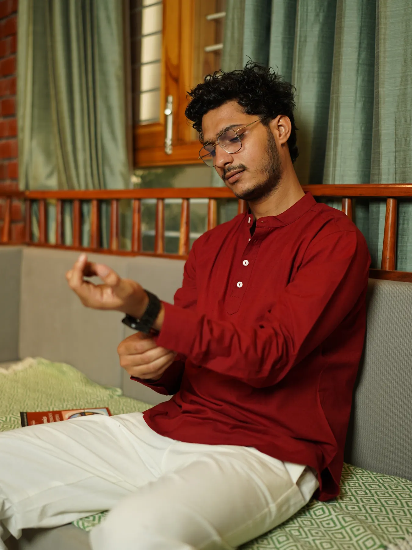 Men Maroon Airy Linen Short Kurta - Image 7