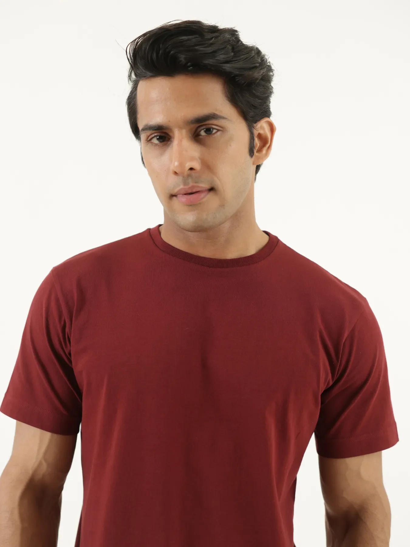 Men Maroon Round Neck T-shirt - Image 4