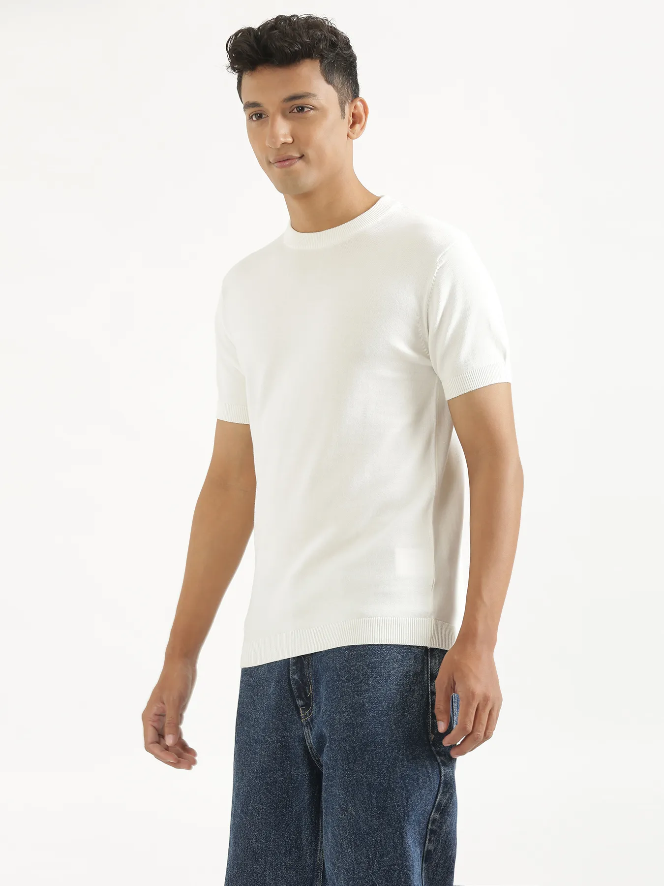 Men Off White Flat Knit Round Neck T-shirt - Image 8