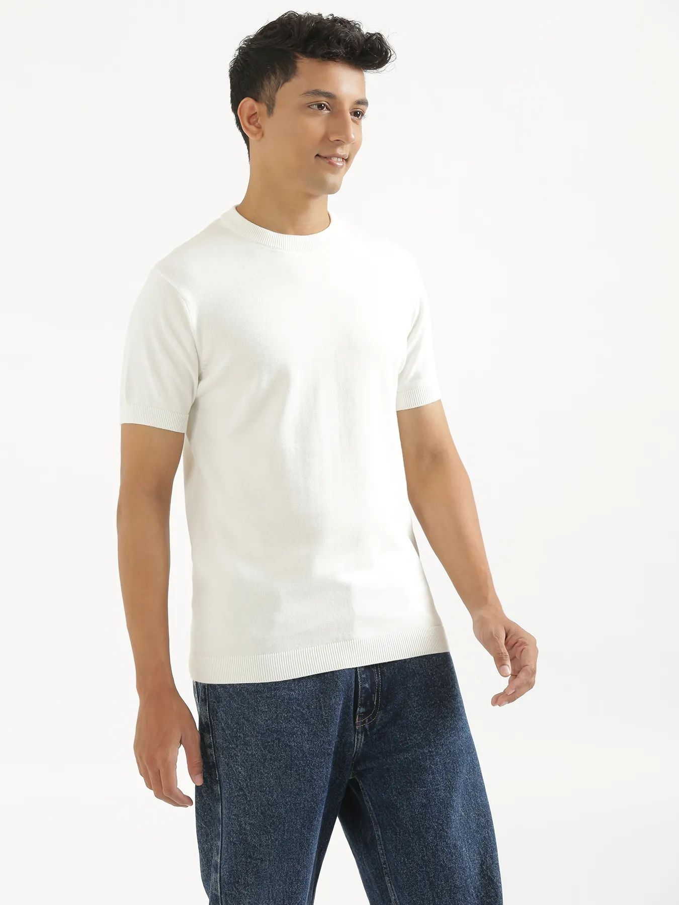 Men Off White Flat Knit Round Neck T-shirt - Image 9