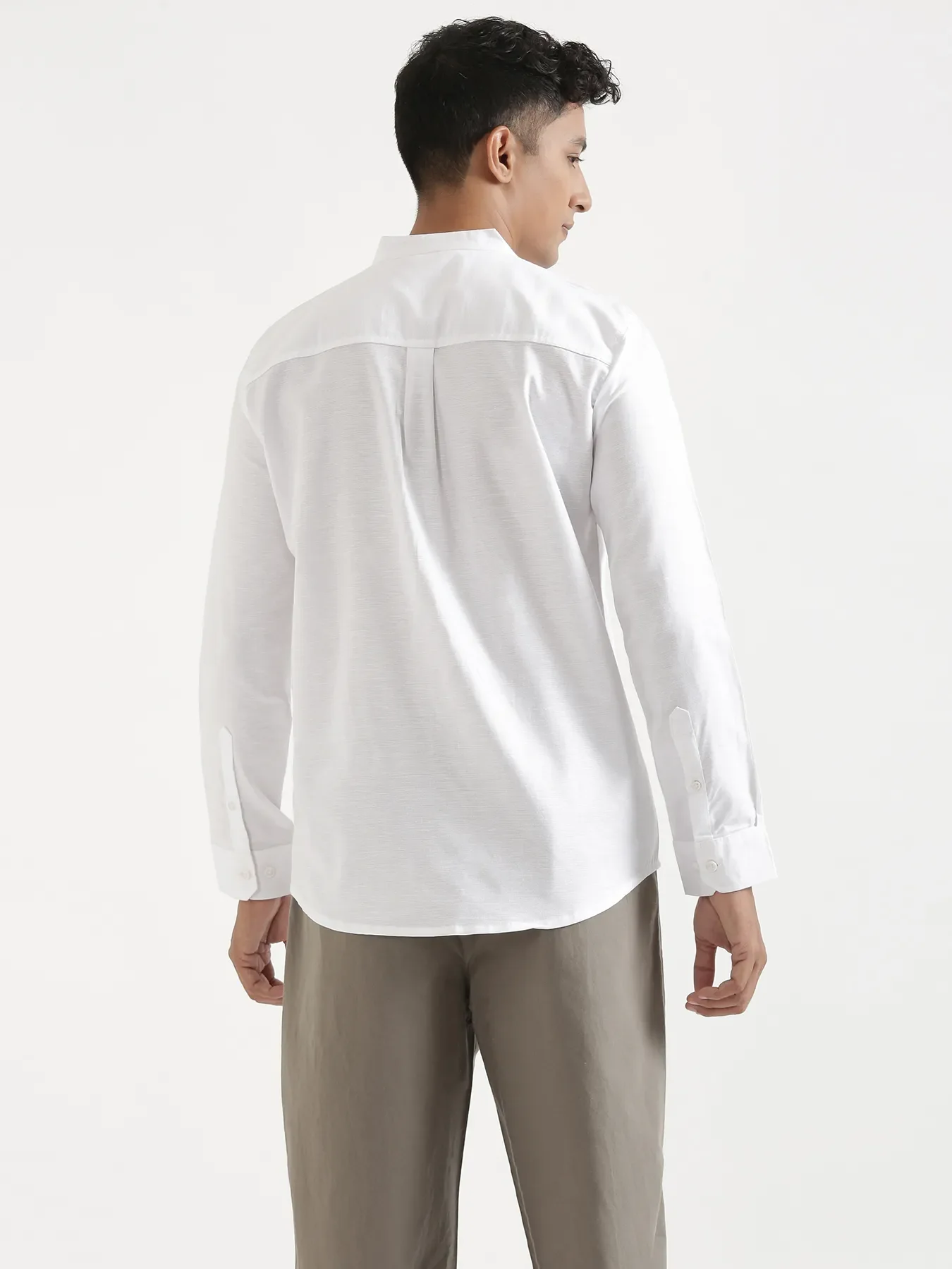 Men White Linen Blend Mandarin Collar Shirt - Image 10