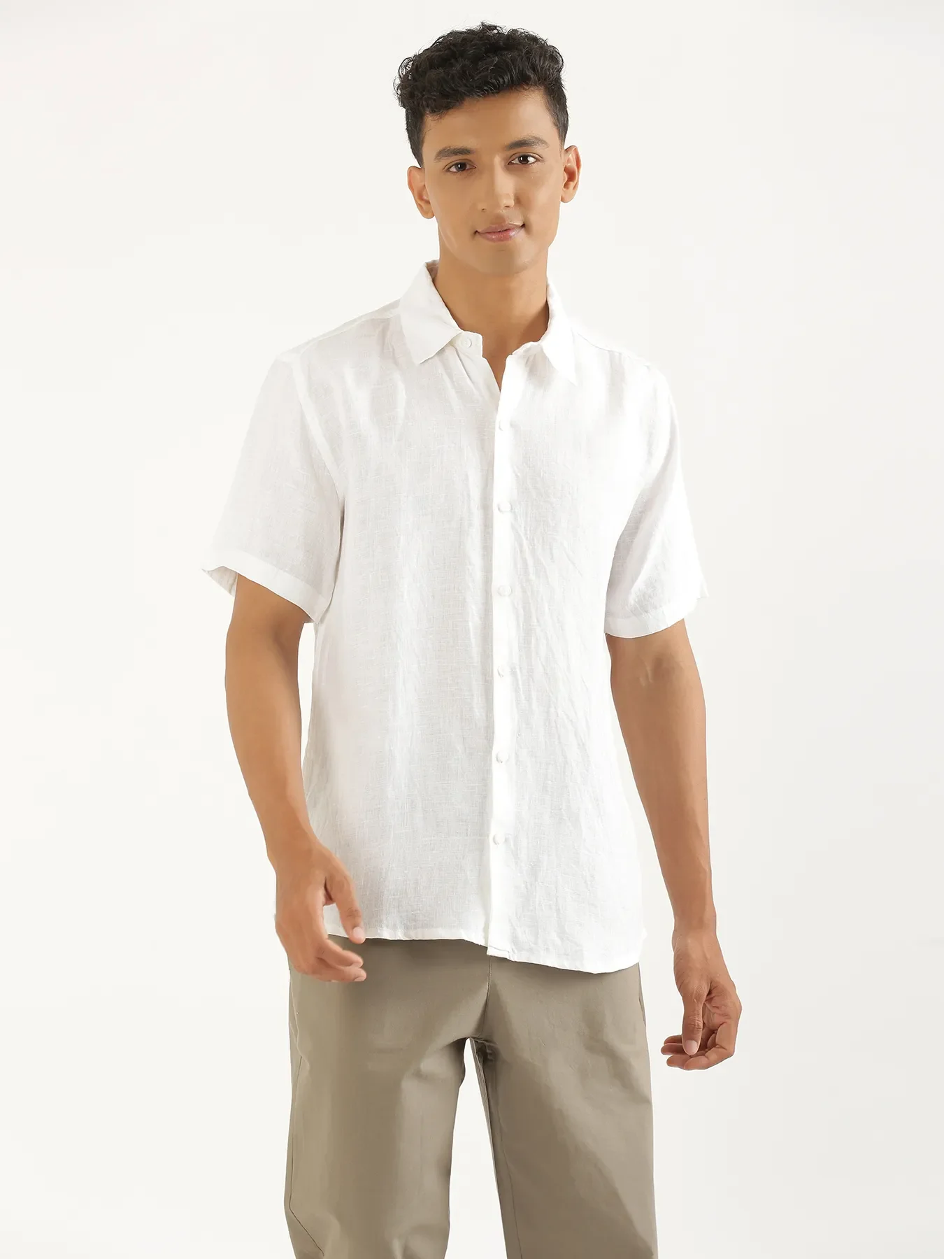 Men White Pure Linen Short Sleeve Shirt - Image 4