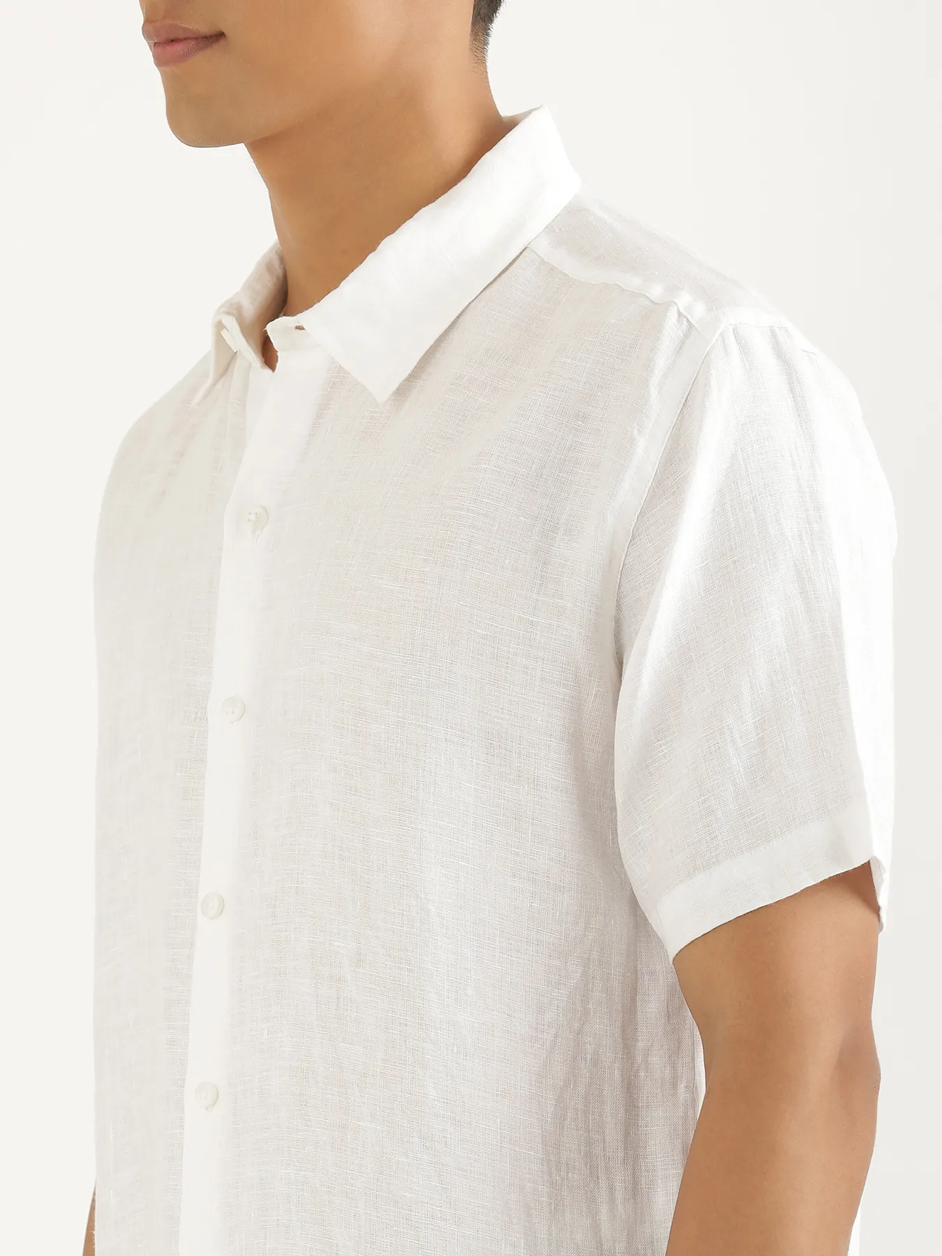 Men White Pure Linen Short Sleeve Shirt - Image 6