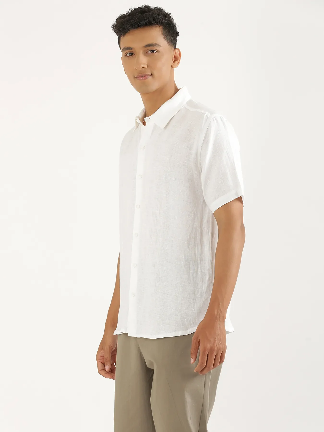 Men White Pure Linen Short Sleeve Shirt - Image 7