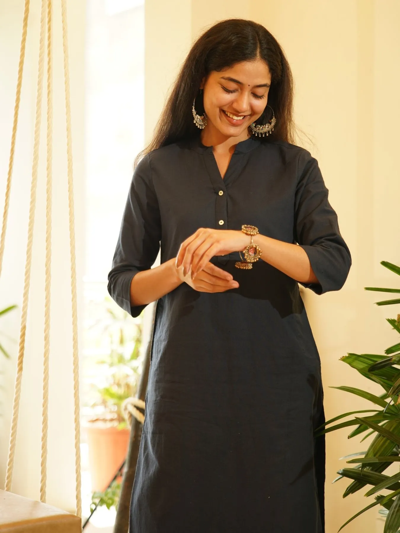Navy Blue Airy Linen Long Kurta Co-ord Set - Image 3
