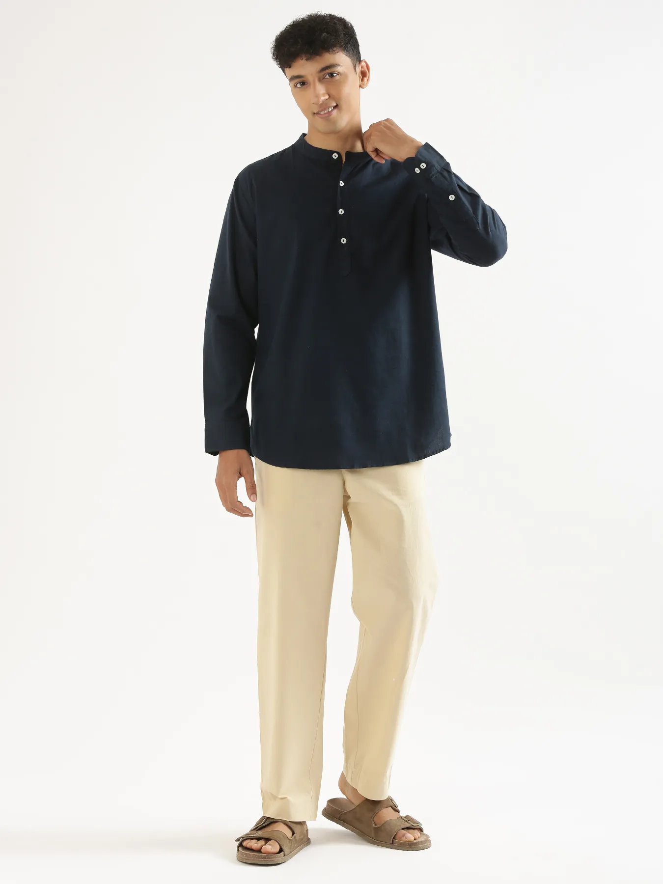 Men Navy Blue Airy Linen Short Kurta - Image 3