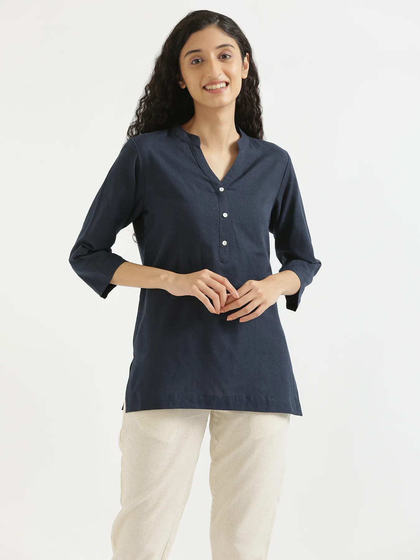 Women Navy Blue Airy Linen Short Kurta - Image 3