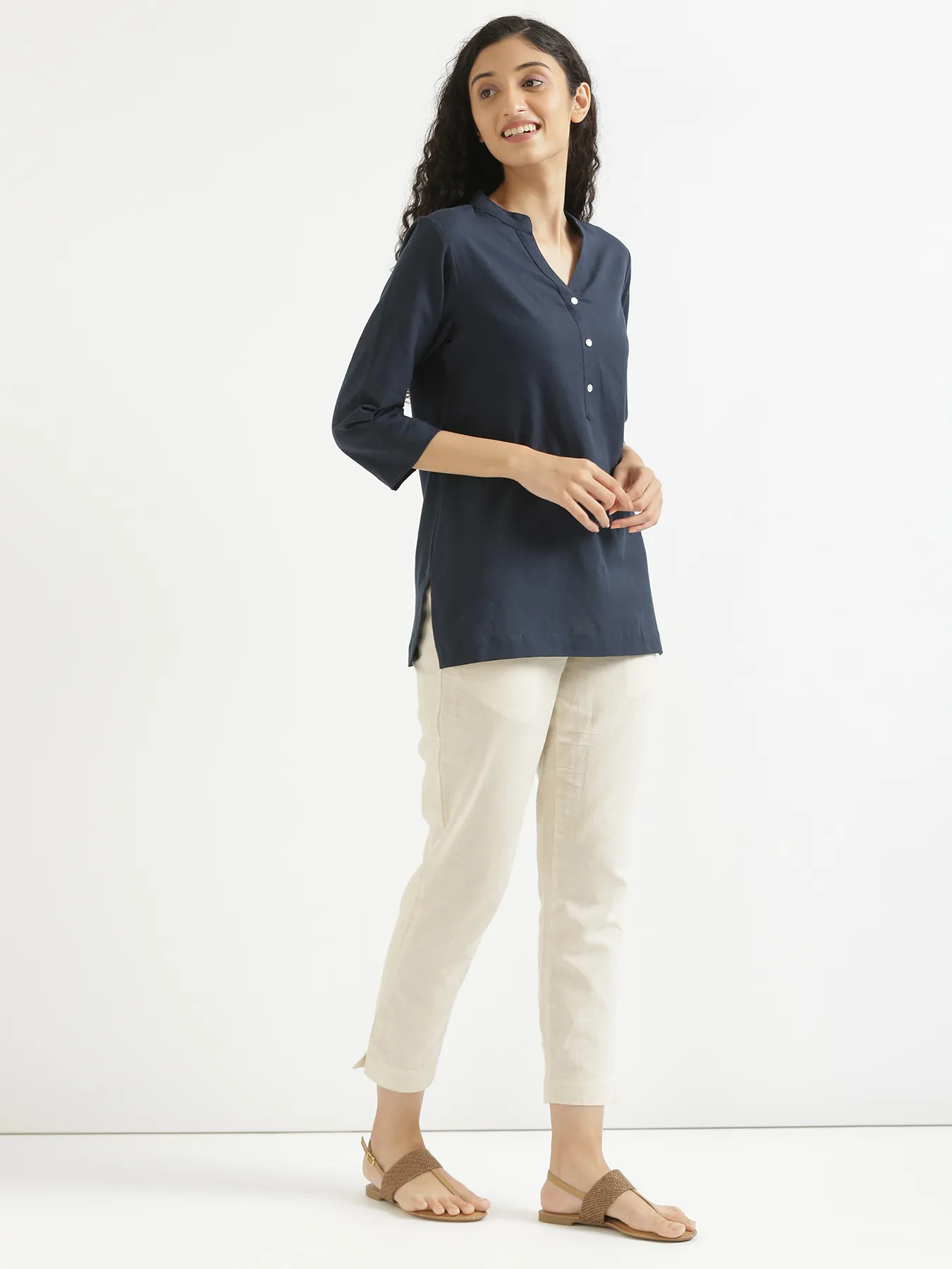 Women Navy Blue Airy Linen Short Kurta - Image 6