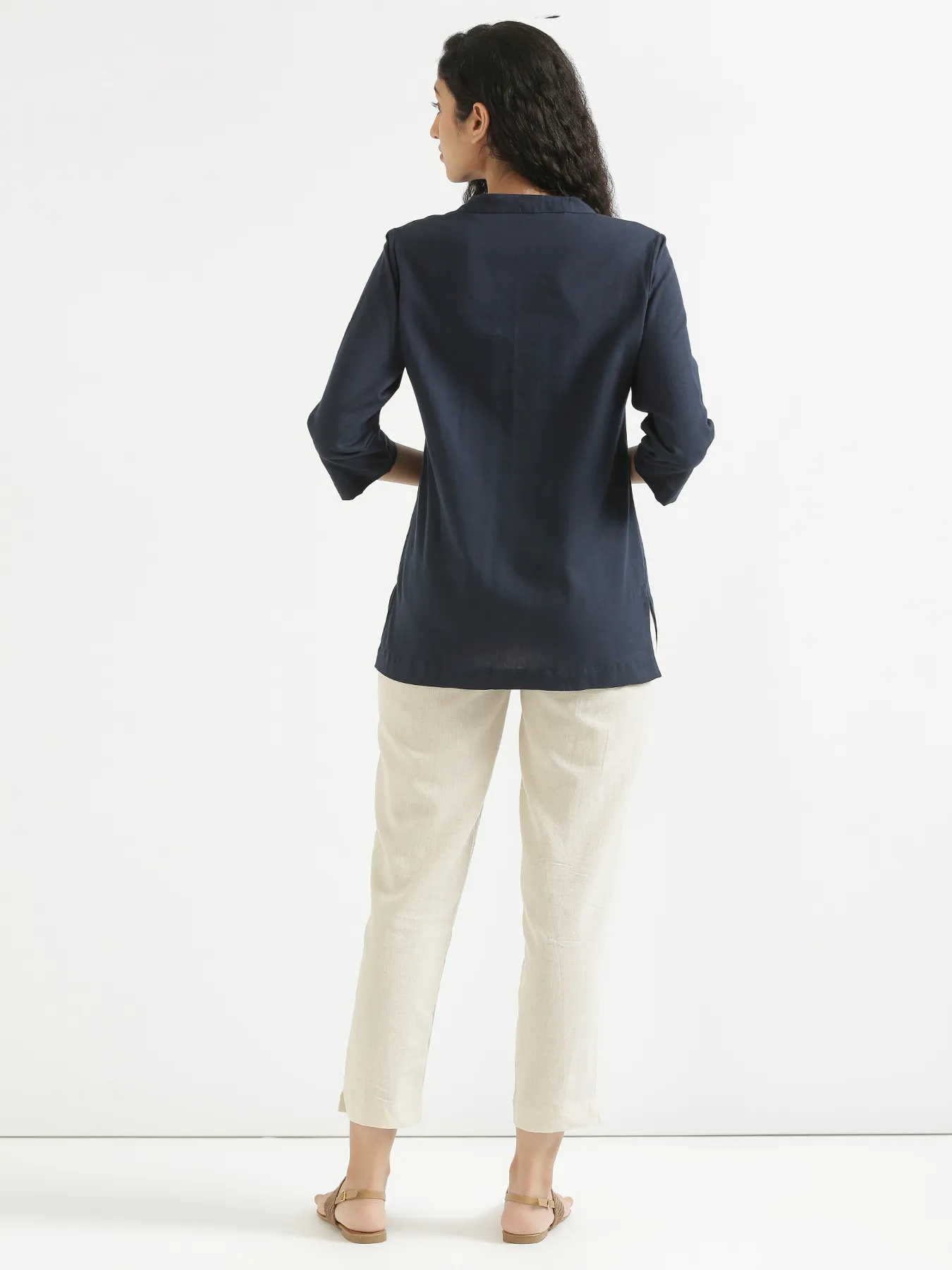 Women Navy Blue Airy Linen Short Kurta - Image 9