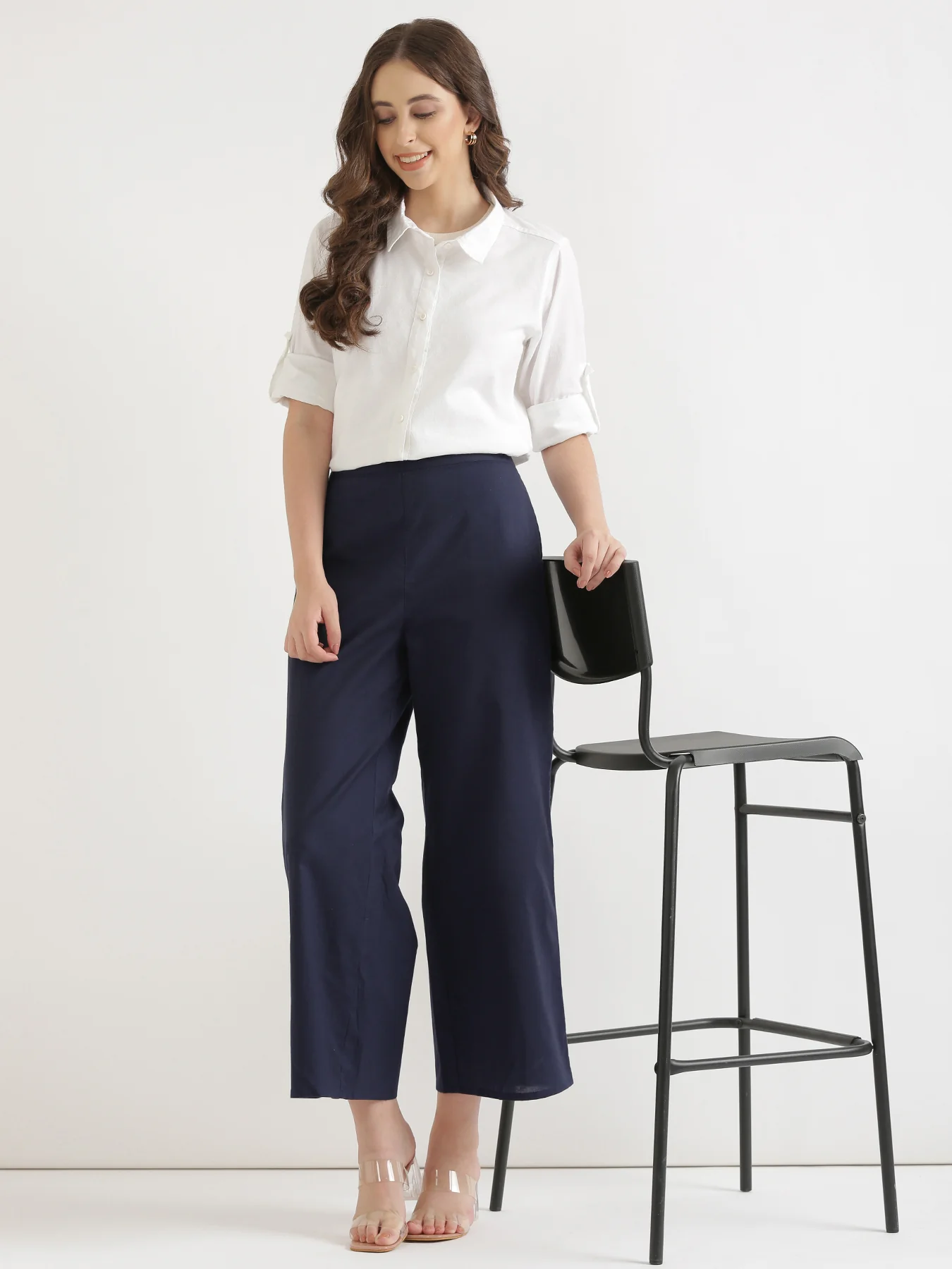 Women Navy Blue Airy Linen Wide Leg Pant - Image 5