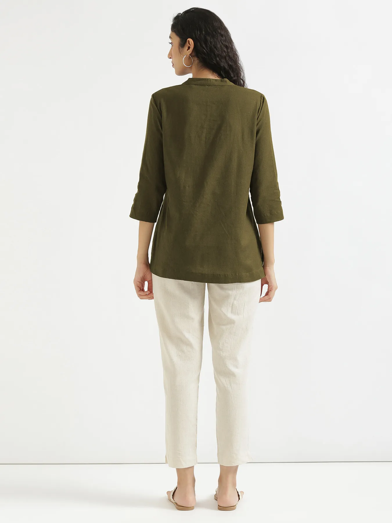 Women Olive Green Airy Linen Short Kurta - Image 10
