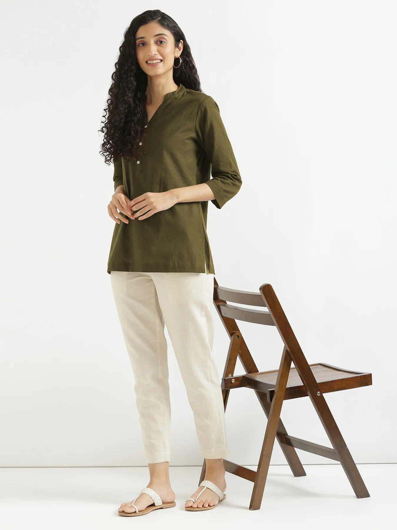 Women Olive Green Airy Linen Short Kurta - Image 8