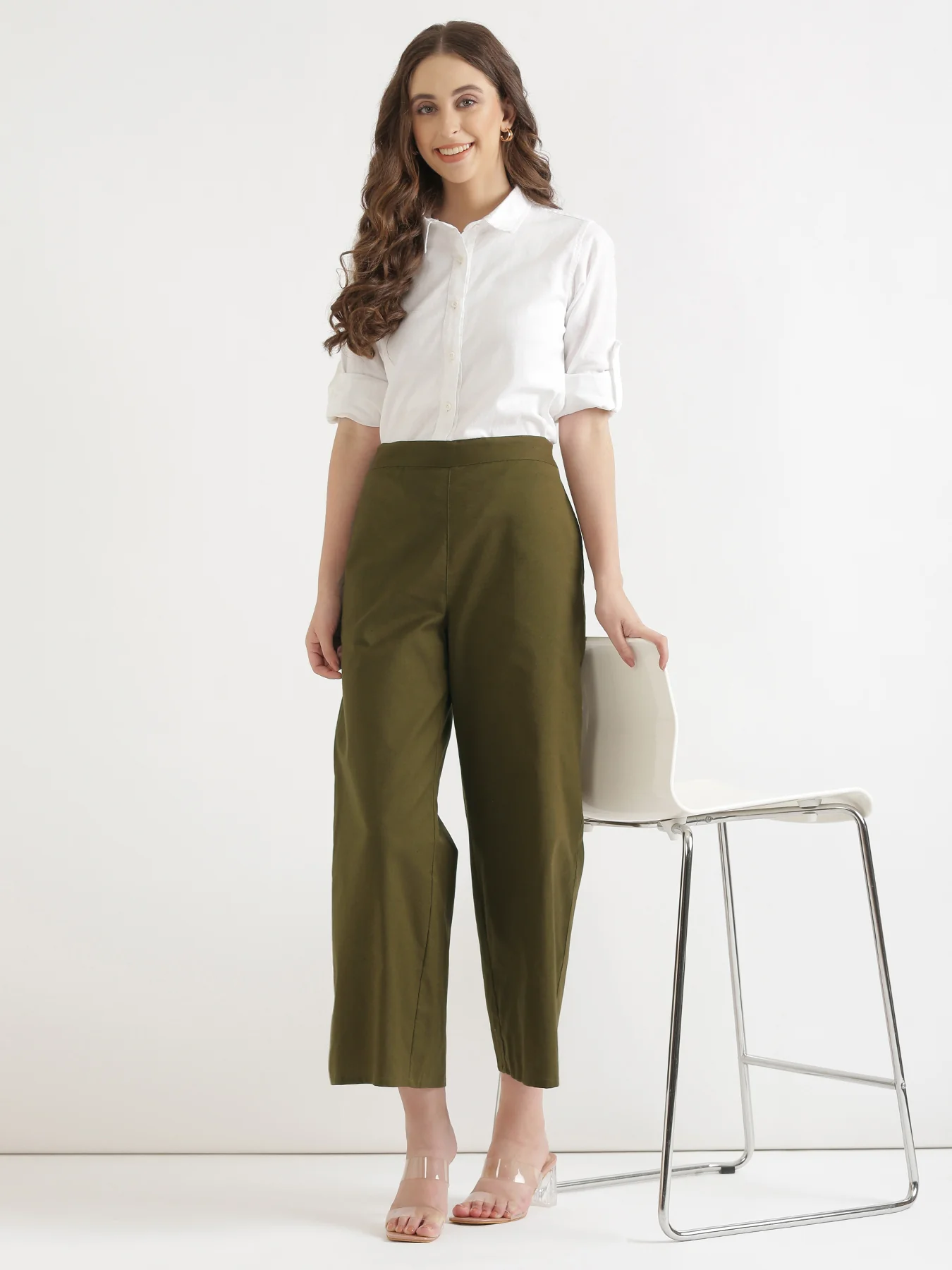 Women Olive Green Airy Linen Wide Leg Pant - Image 4