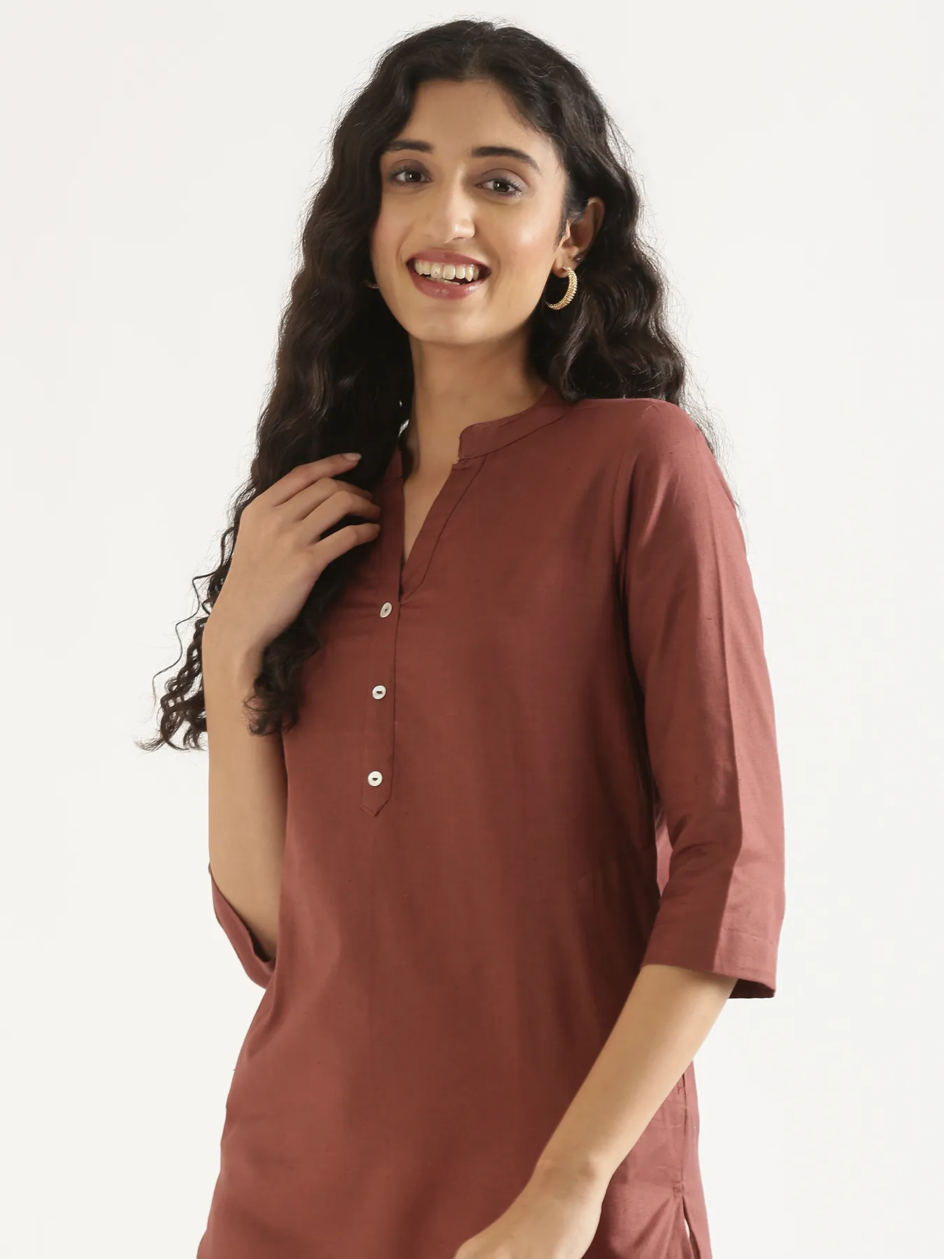 Women Rose Taupe Airy Linen Long Kurta - Image 3