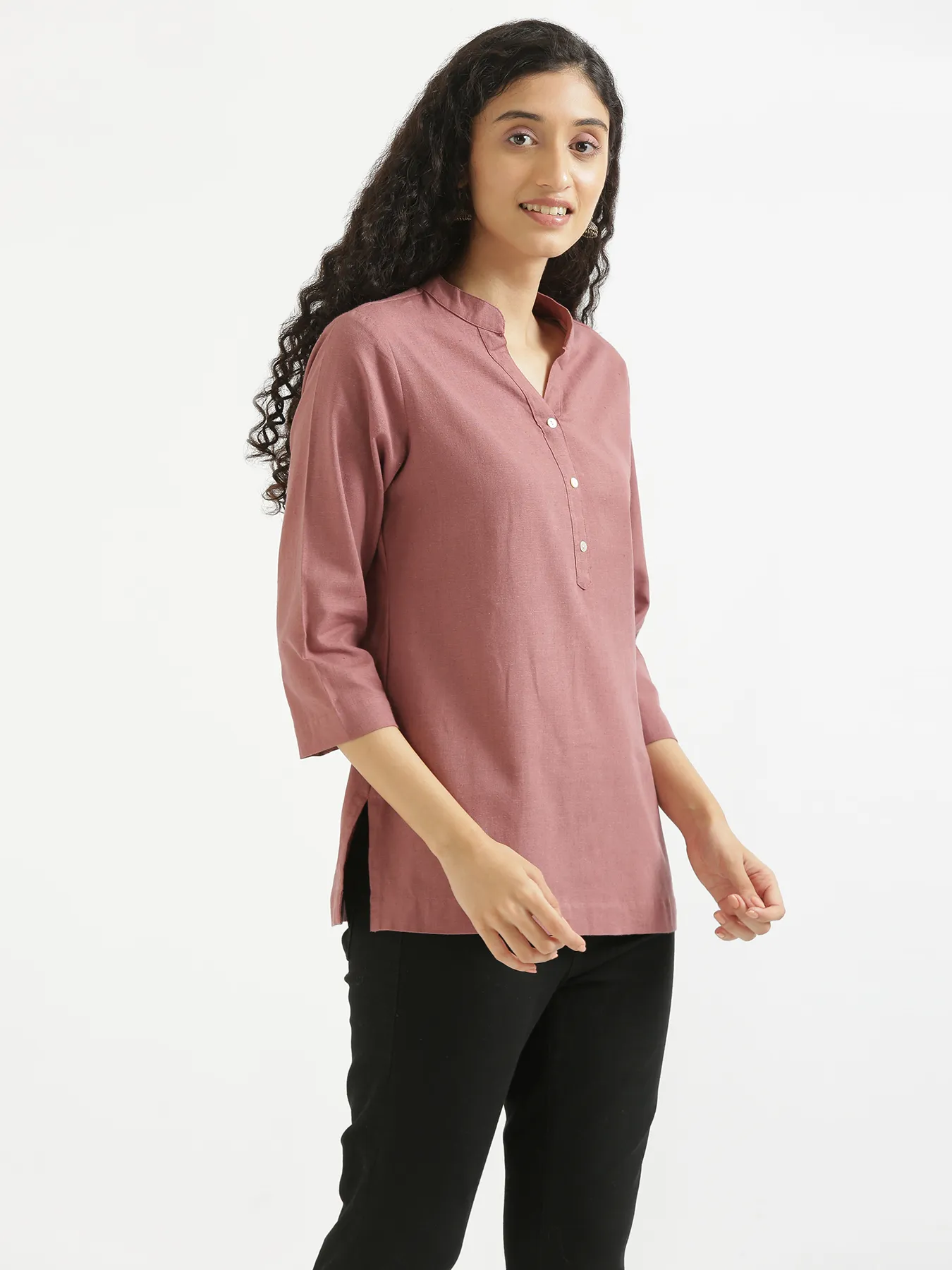 Women Rose Taupe Airy Linen Short Kurta - Image 5