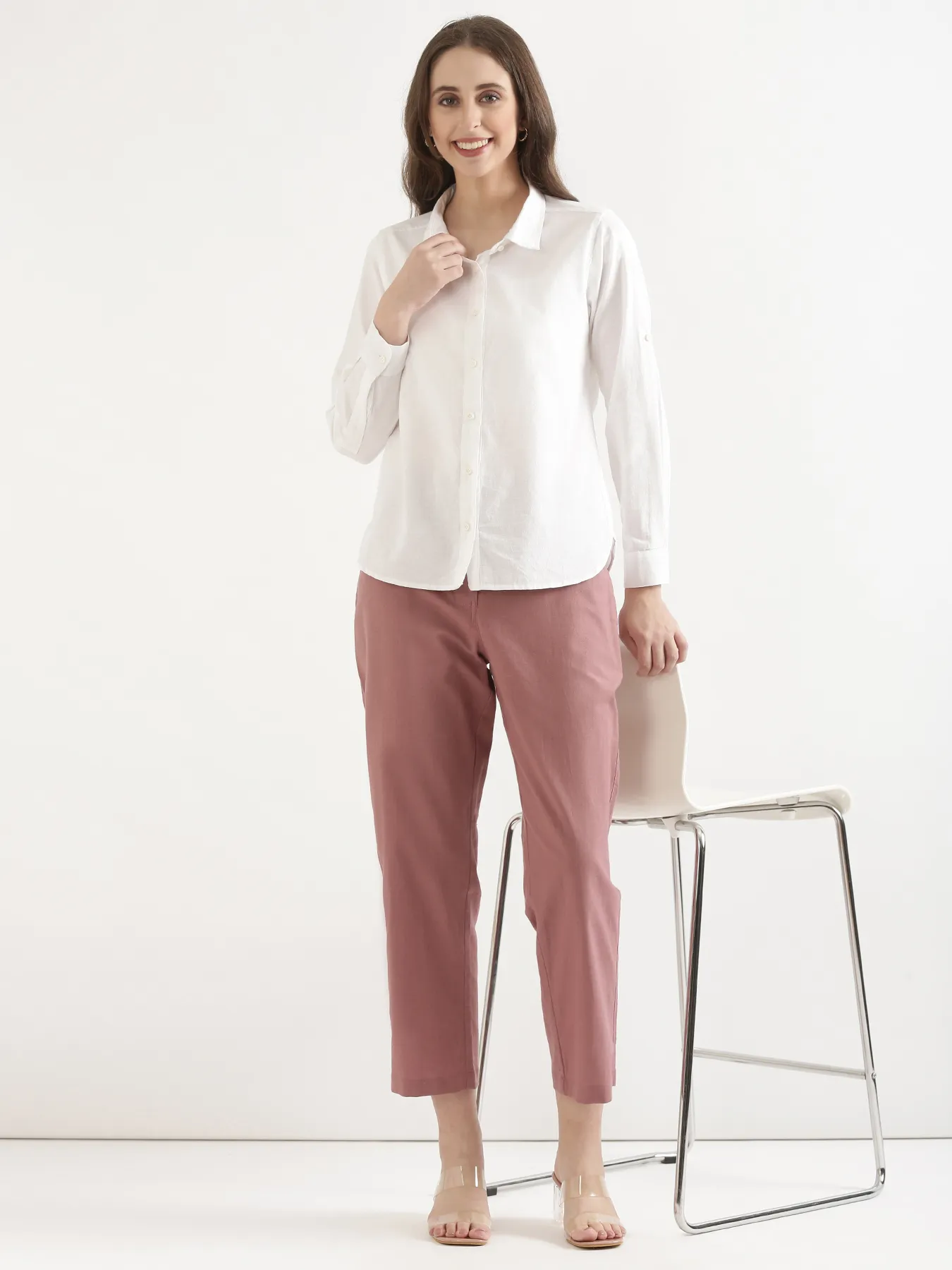 Women Rose Taupe Airy Linen Straight Pants - Image 4