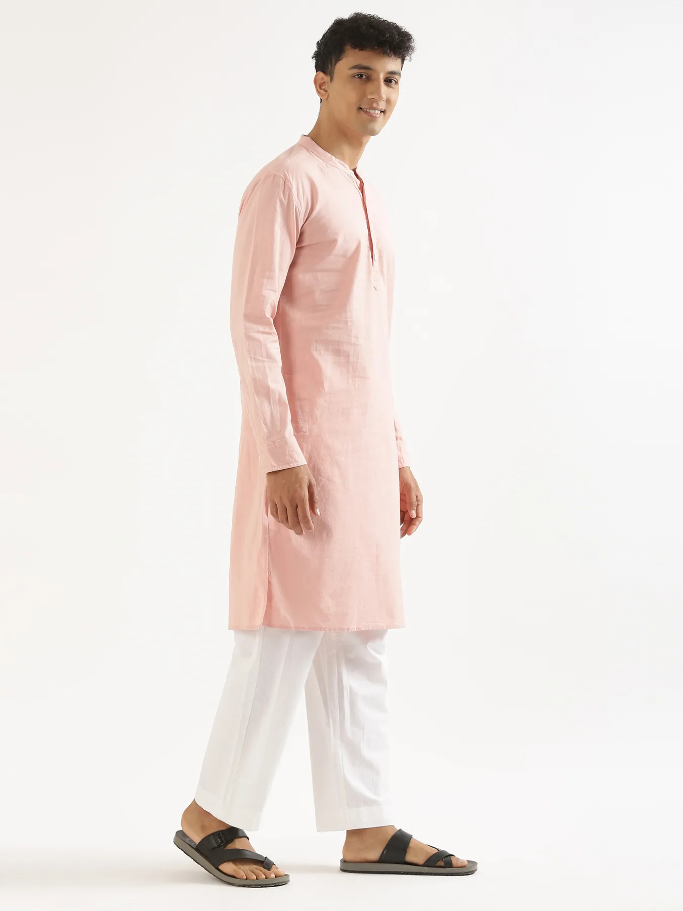 Men Salmon Pink Airy Linen Long Kurta - Image 4