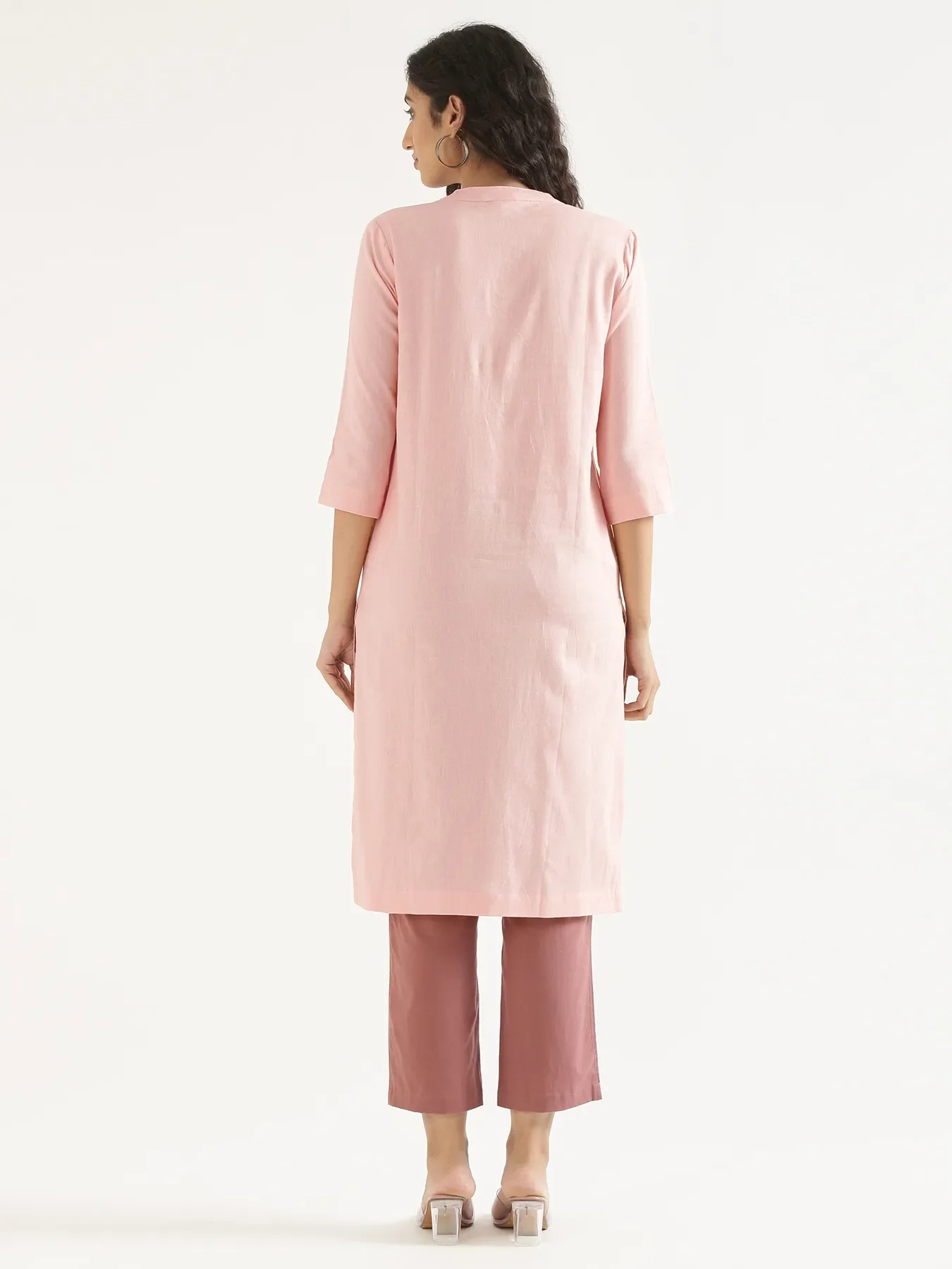 Women Salmon Pink Airy Linen Long Kurta - Image 10